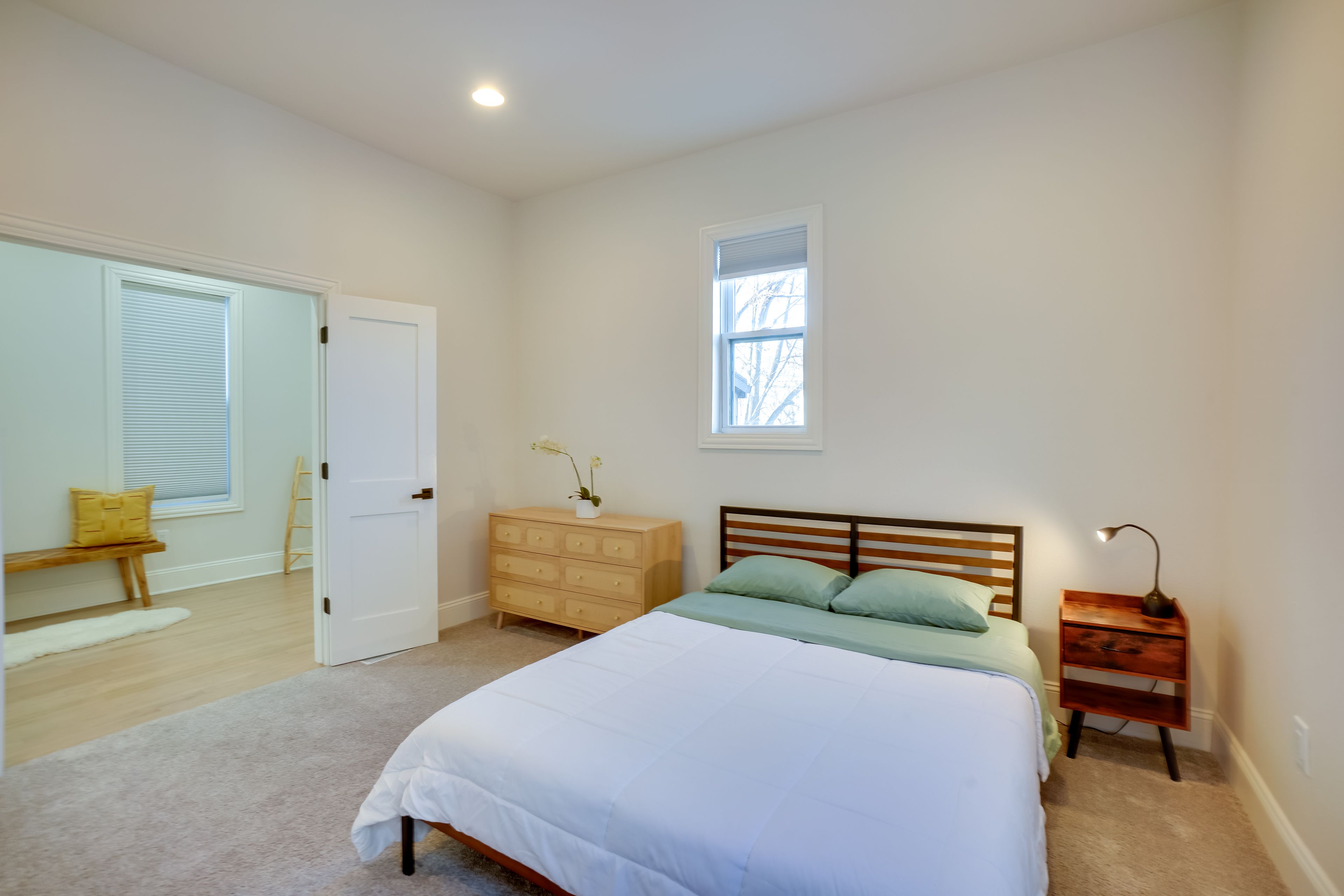 Bedroom 1 | Queen Bed | Main Level