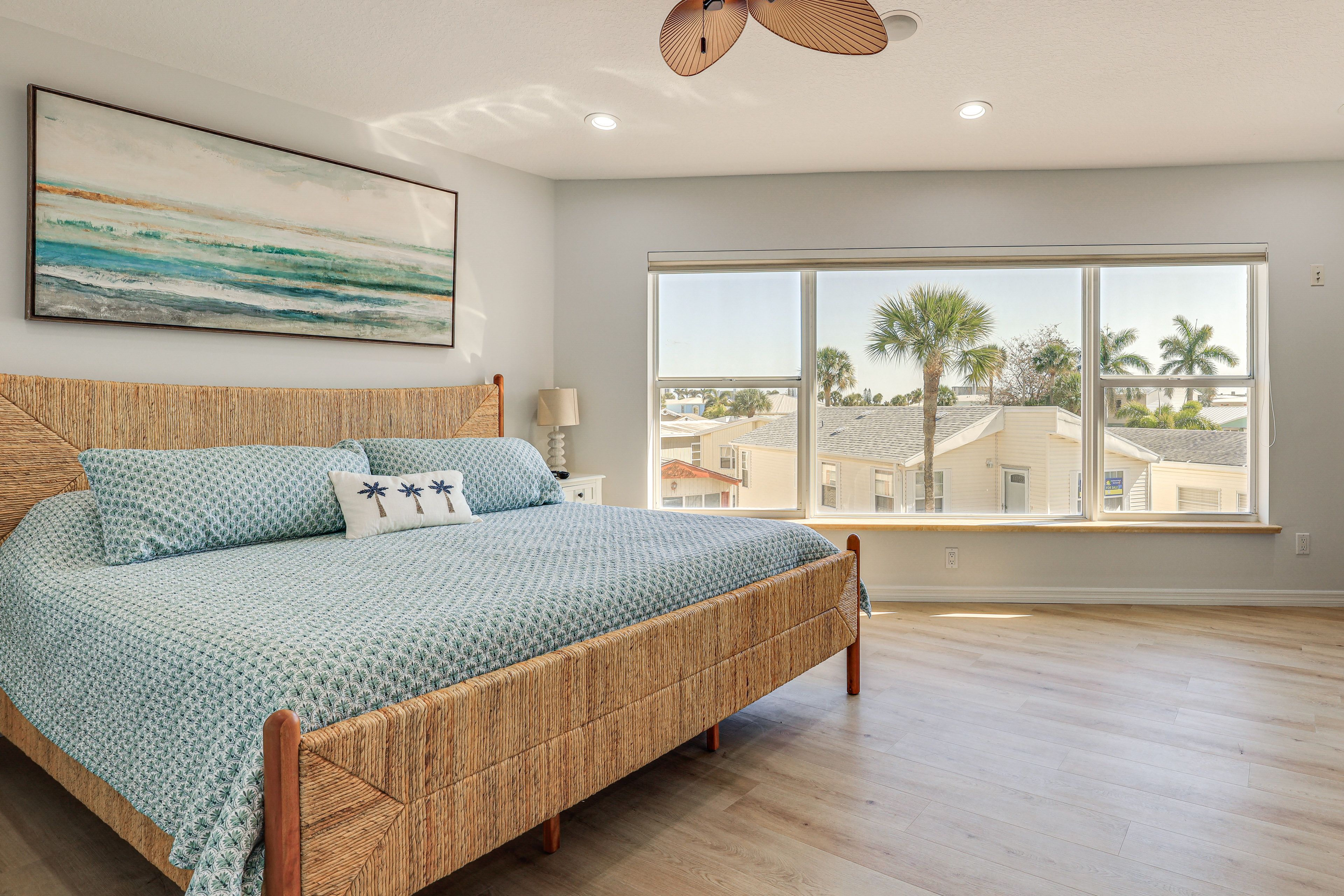 Bedroom 1 | King Bed | Upper Level