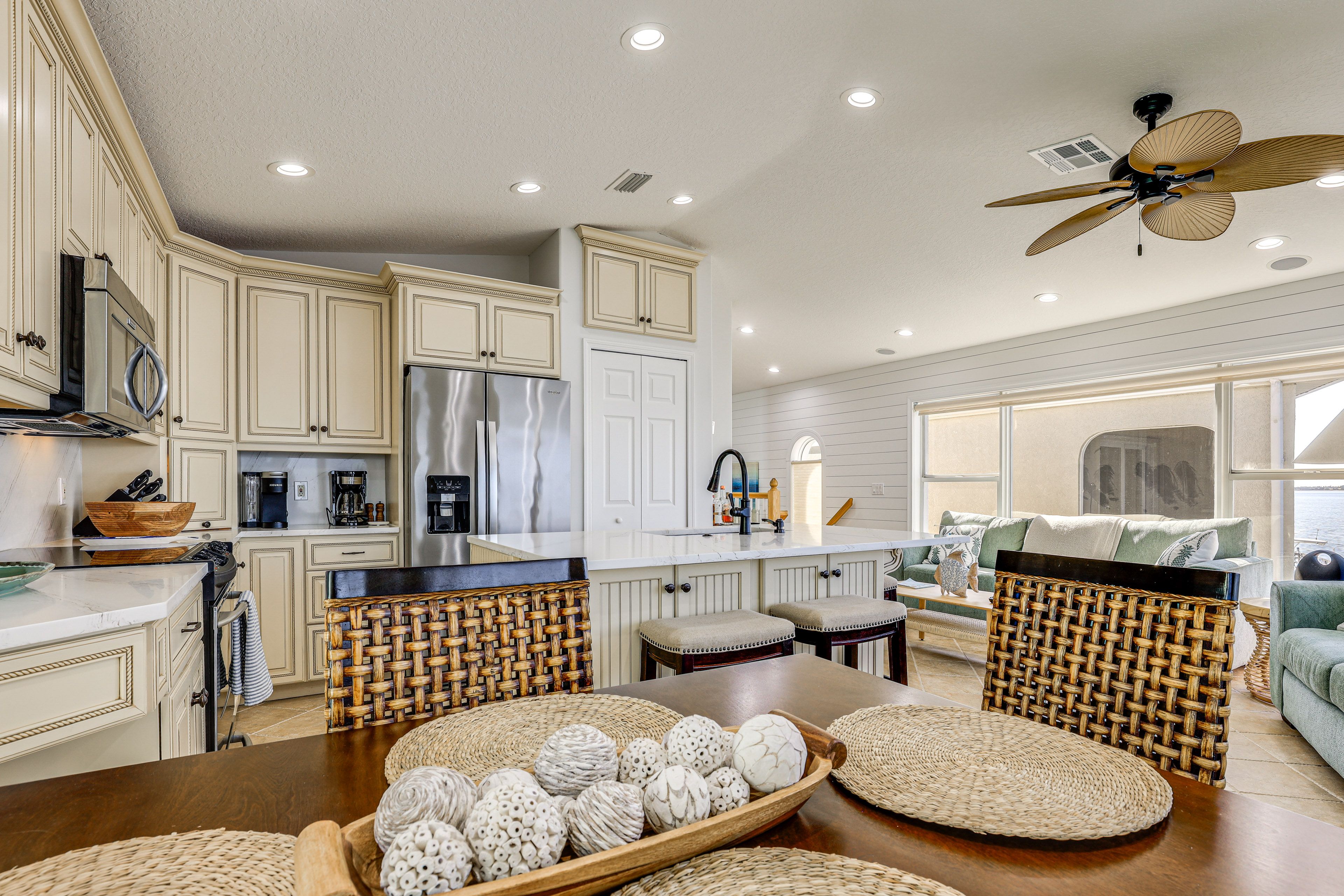 Kitchen | Upper Level