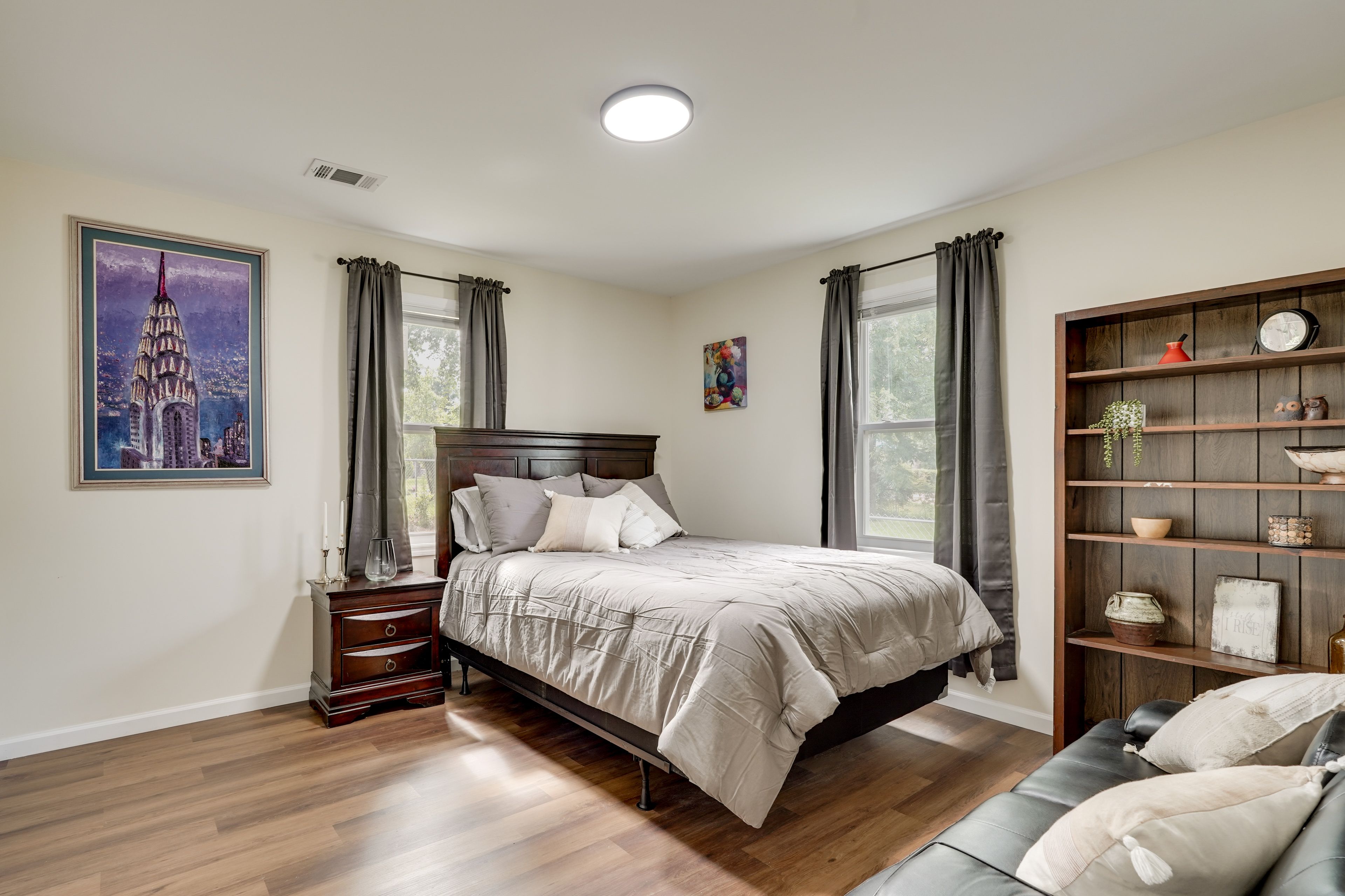 Bedroom 2 | Queen Bed | Twin Futon