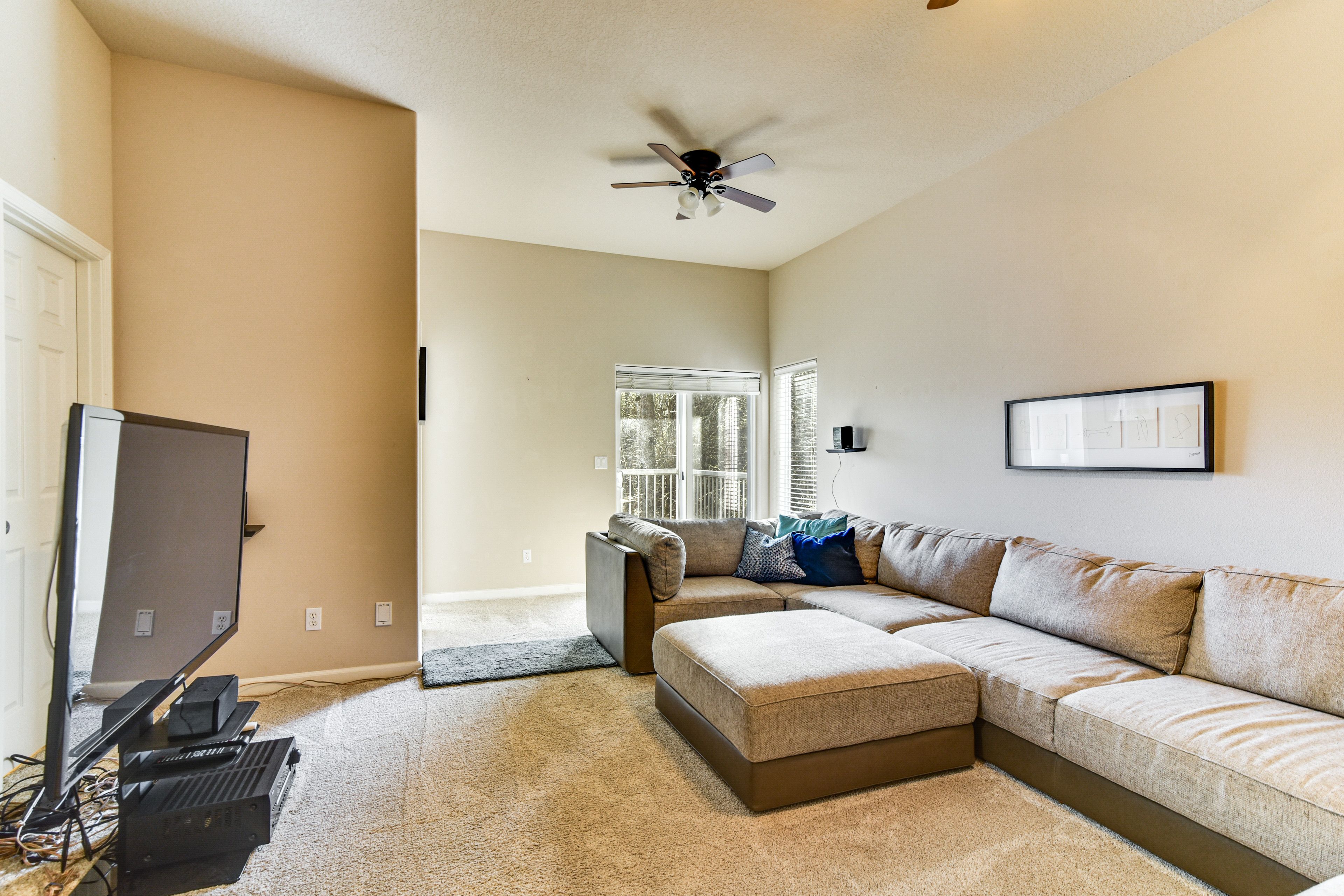 Additional Living Room | Lower Level