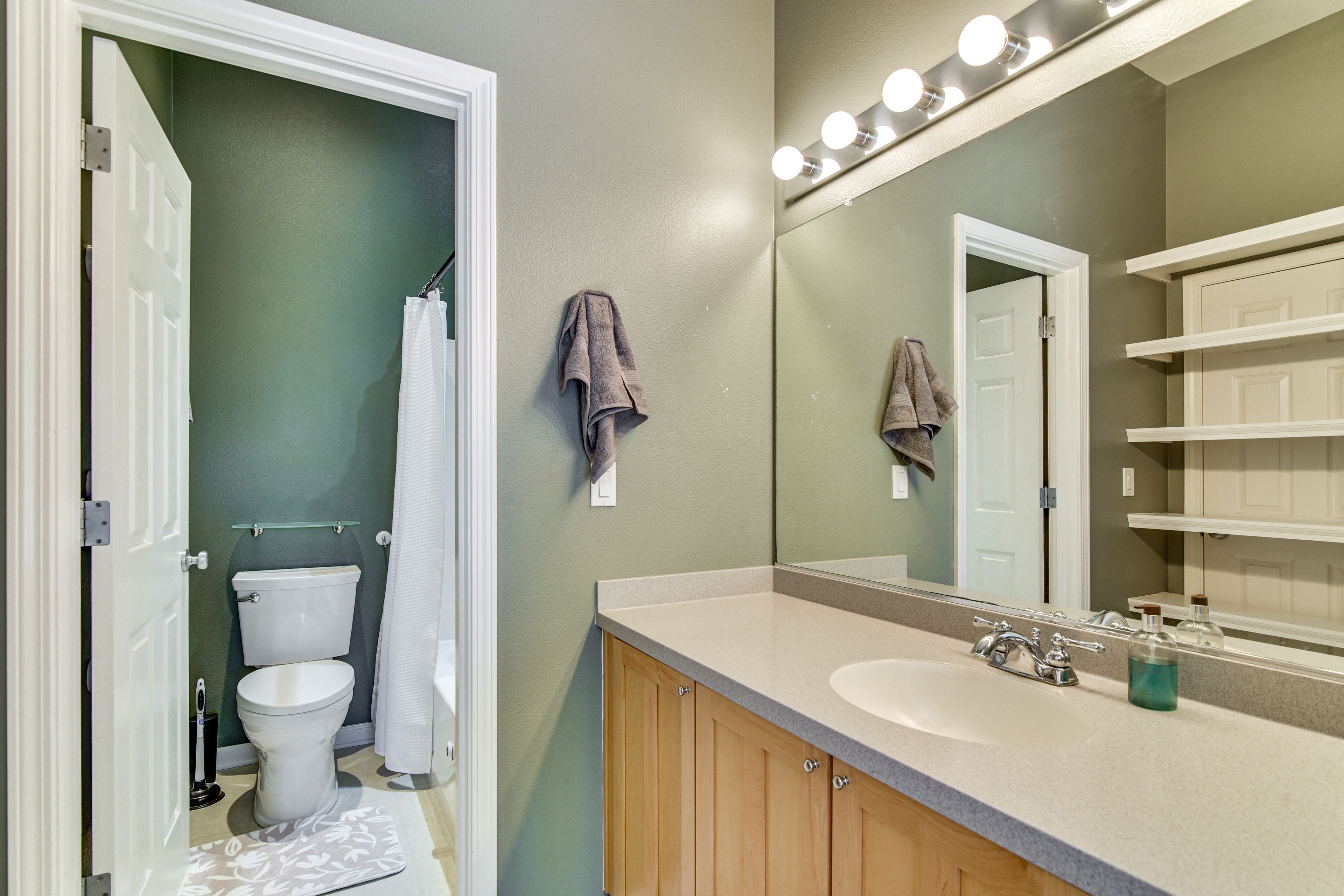 Full Bathroom | Lower Level