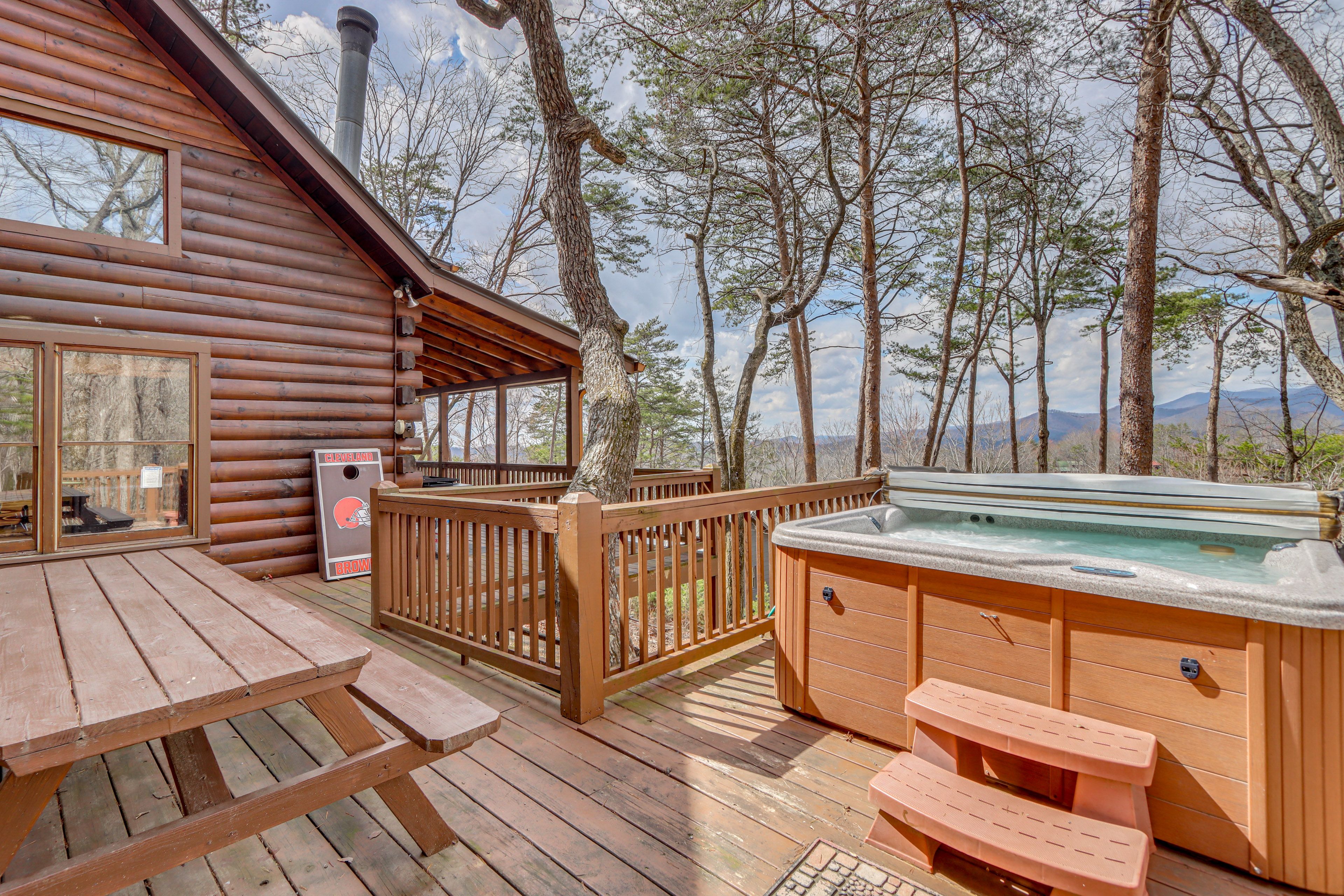 Blue Ridge Vacation Rental | 5BR | 3BA | 3,000 Sq Ft