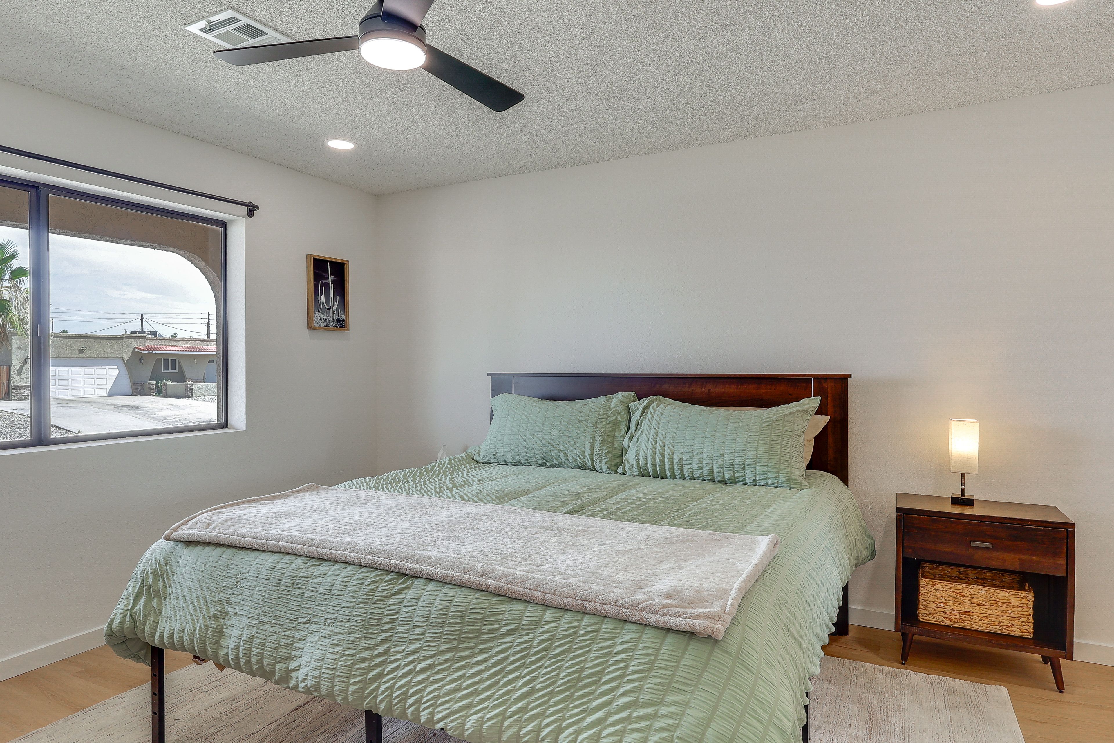 Bedroom 2 | King Bed