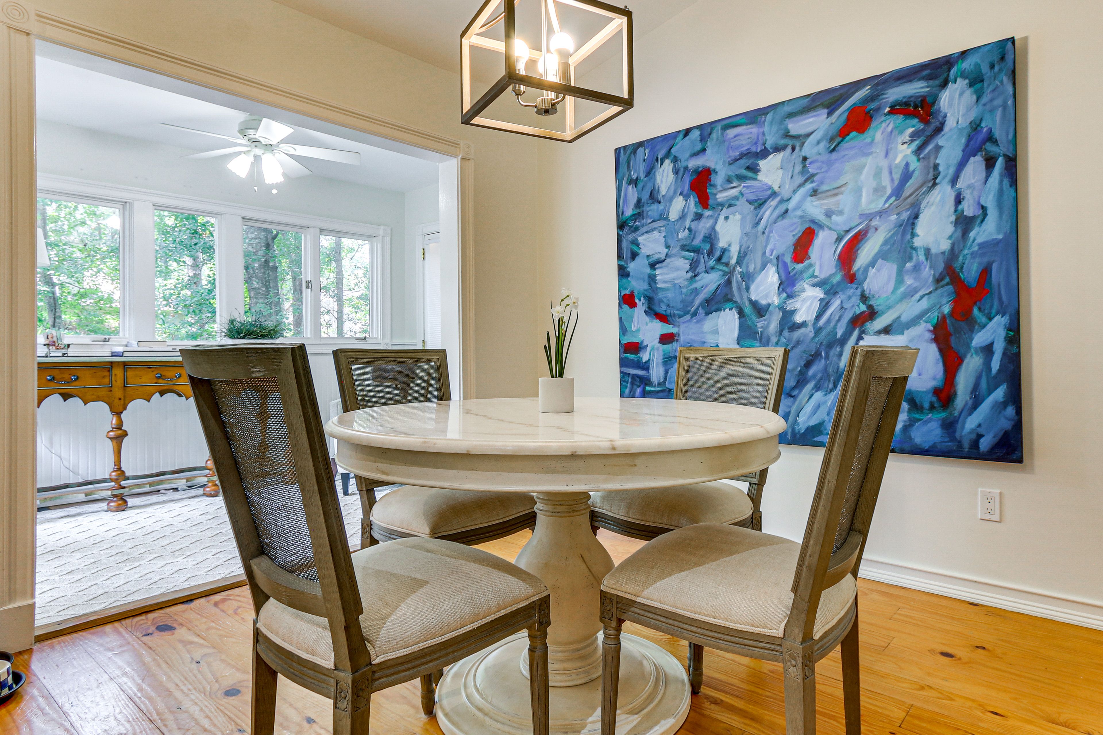 Dining Area | Single-Story Home