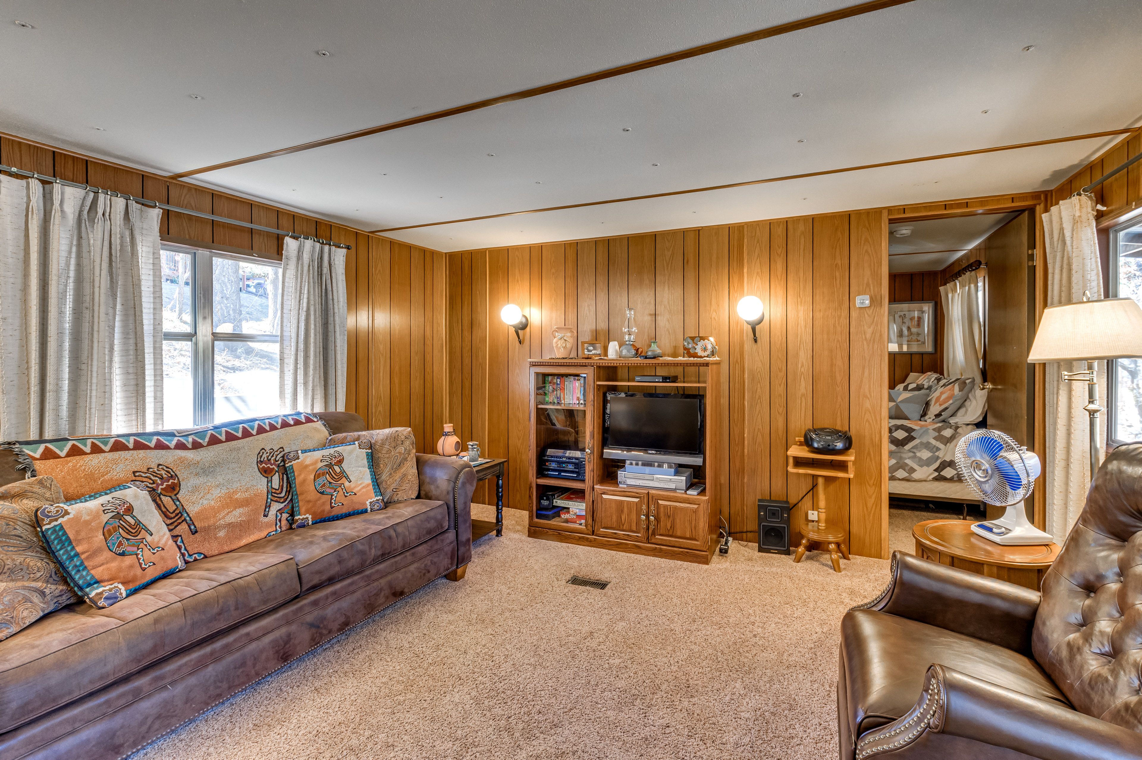 Living Room | Queen Sleeper Sofa