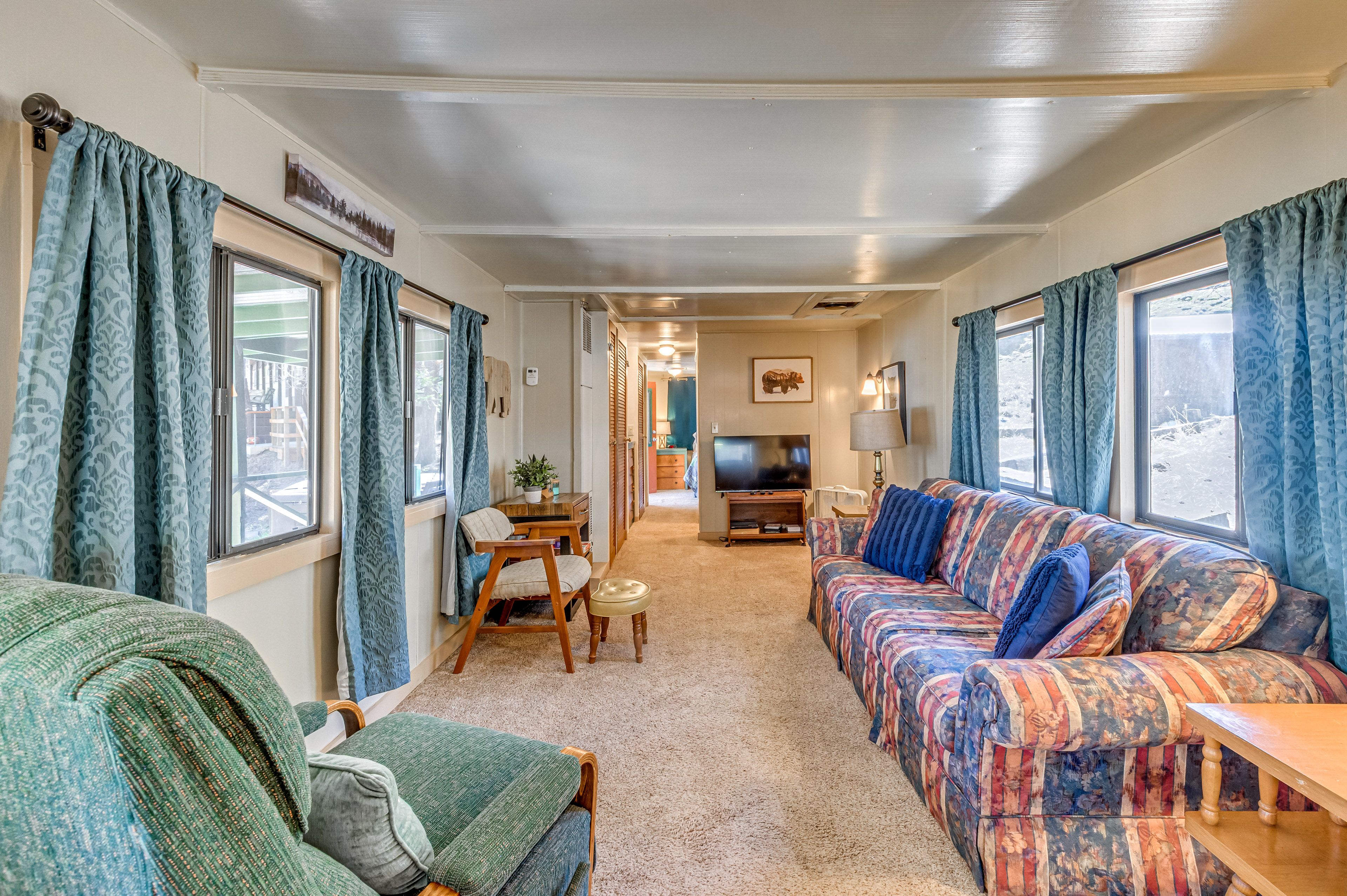 Living Room | Queen Sleeper Sofa