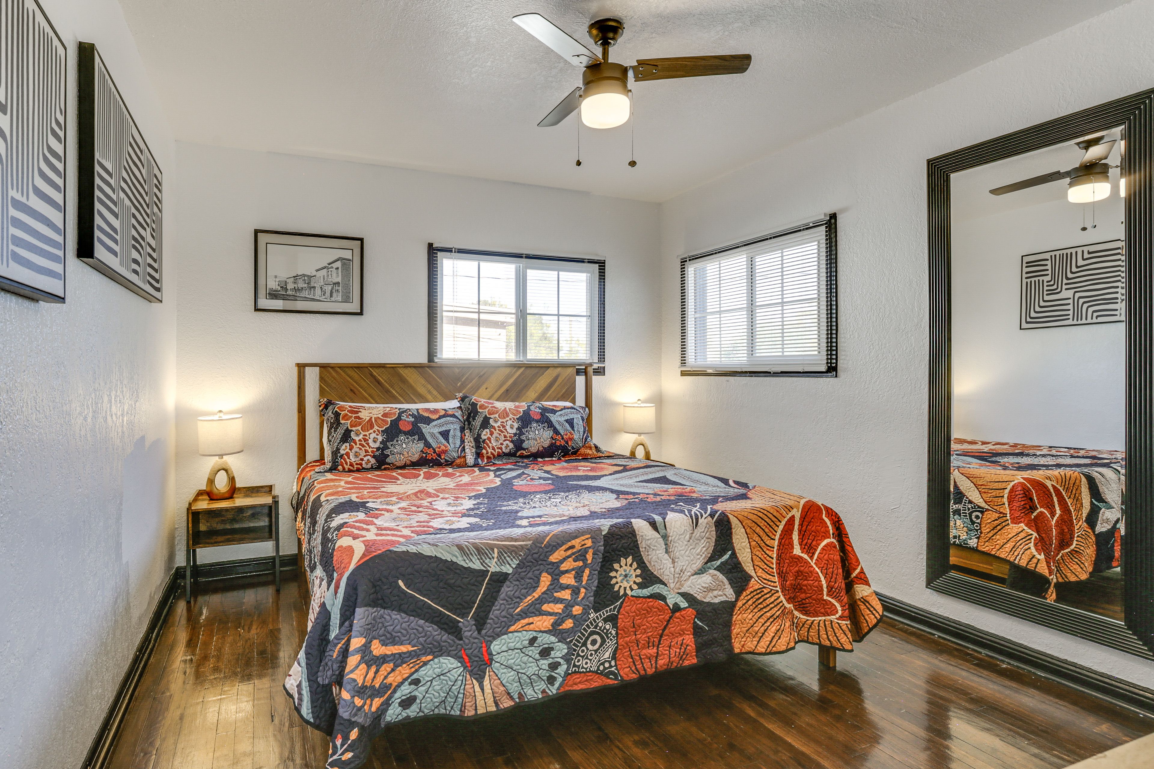 Bedroom 1 | King Bed