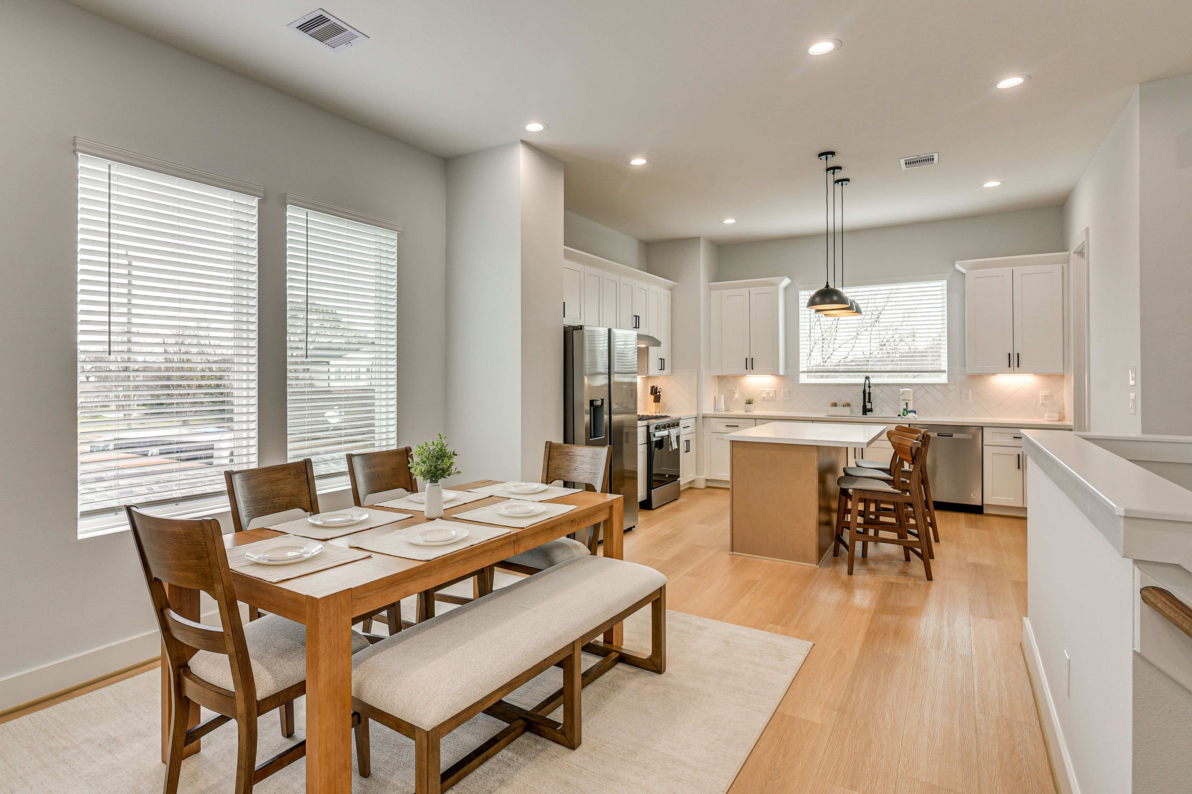 Dining Area | Main Floor