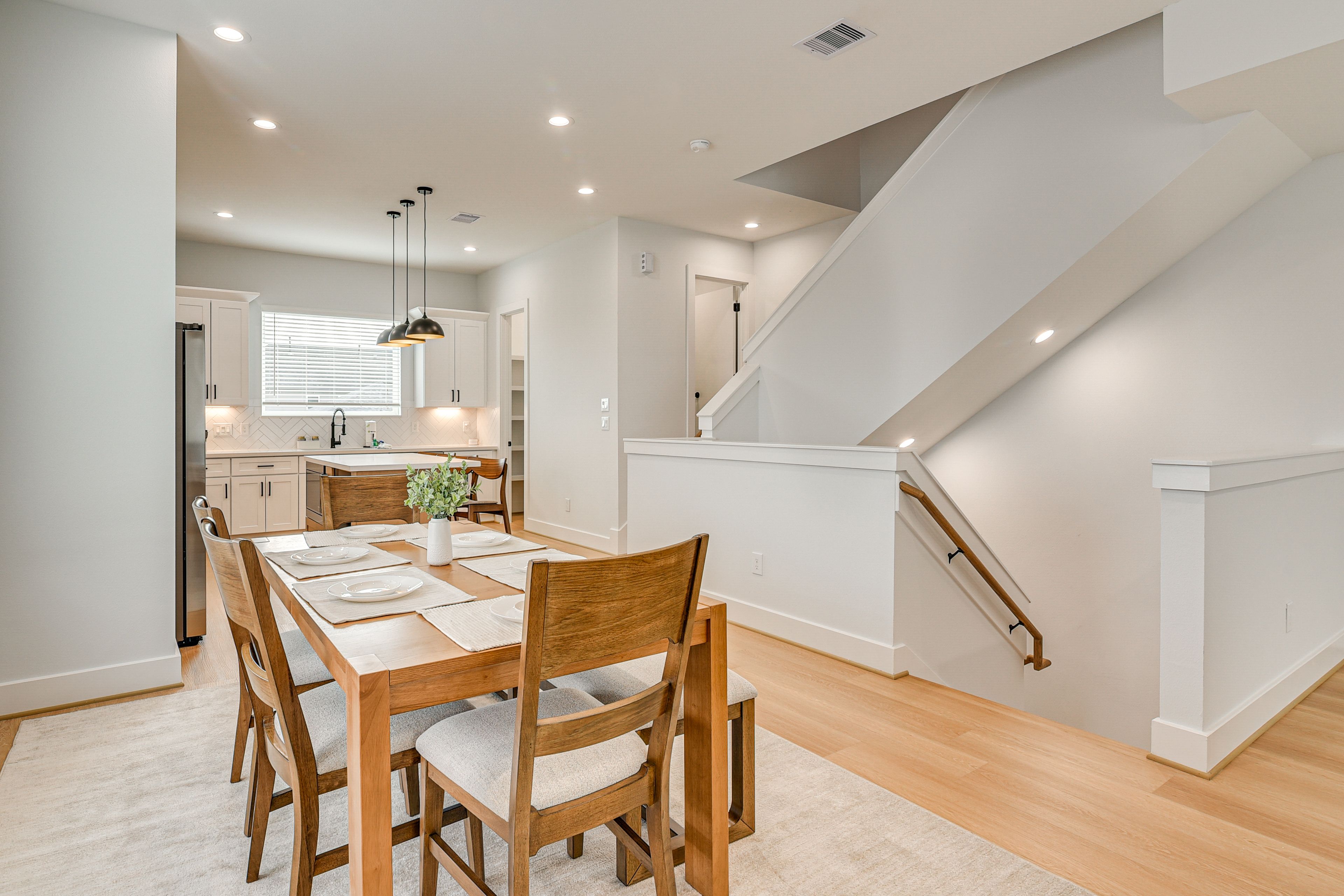 Dining Area | Main Floor