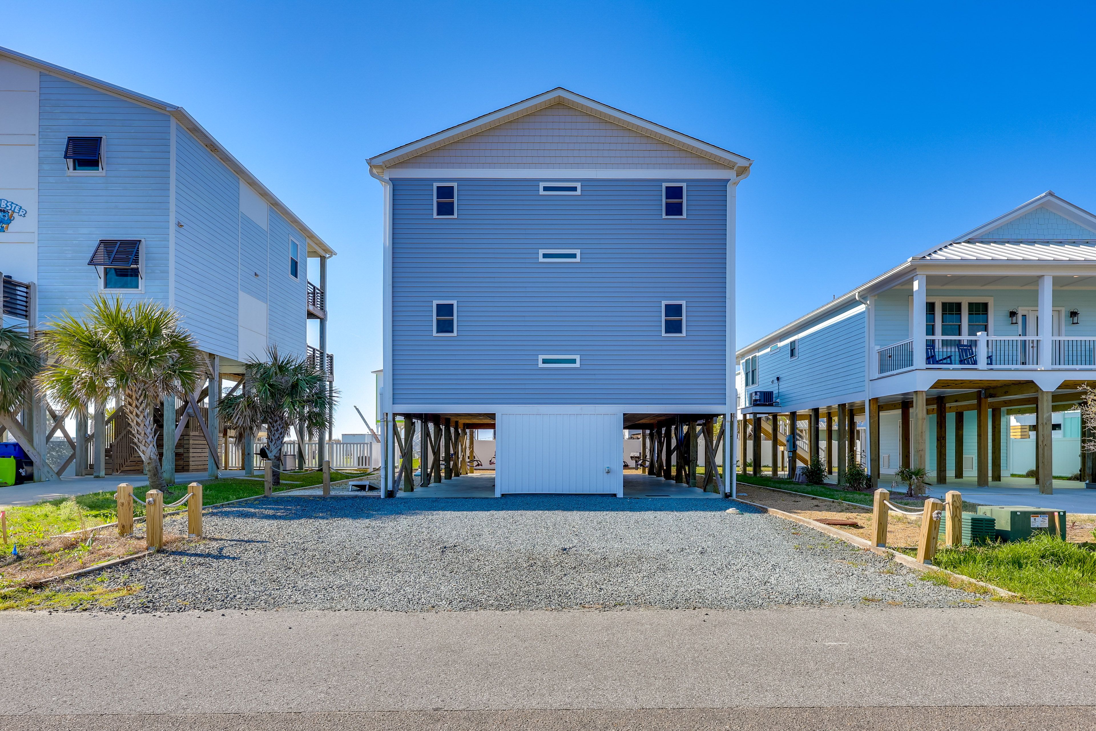Driveway Parking | 5 Vehicles