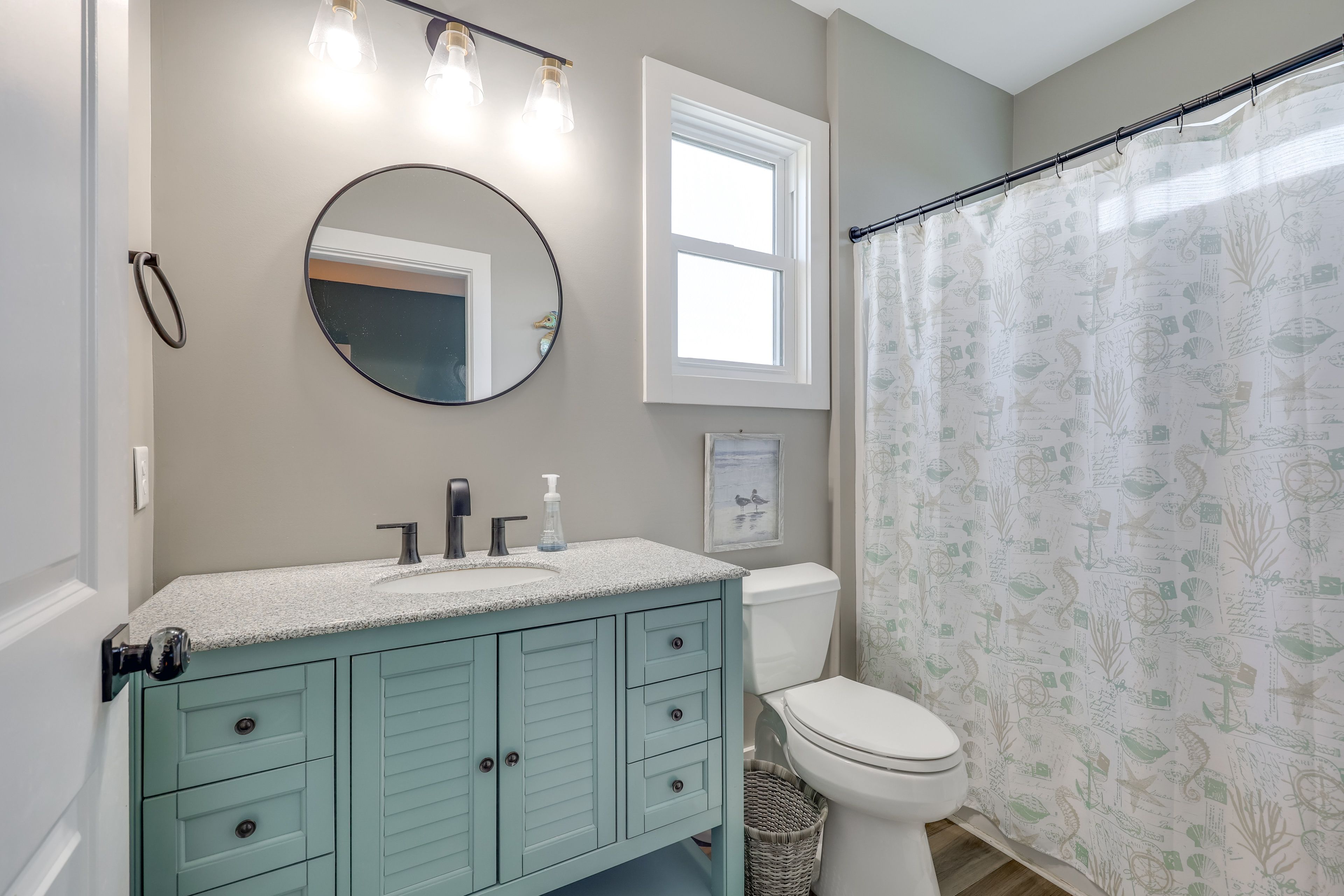 Full Bath | Main Level