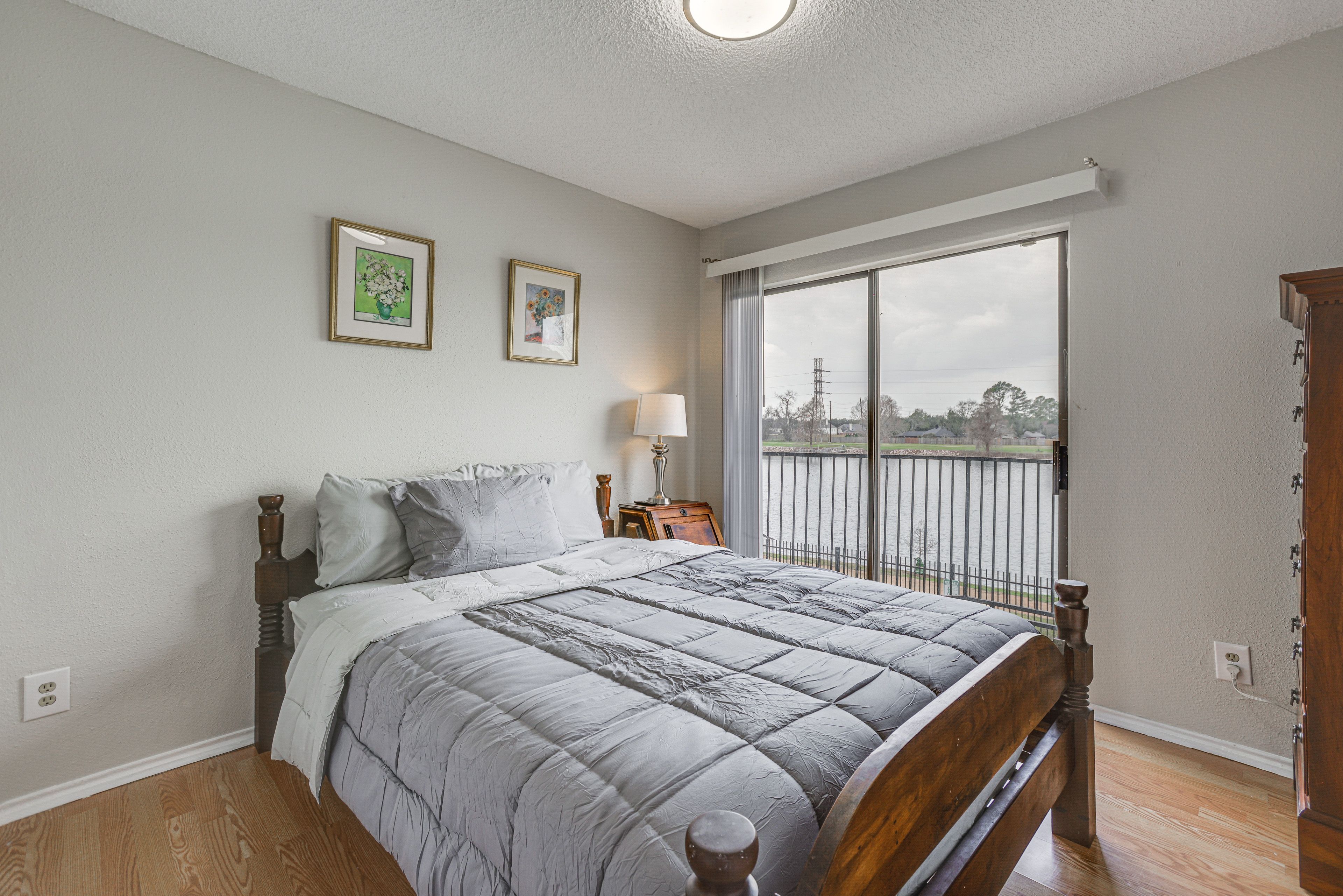 Bedroom 2 | Queen Bed | 2nd Floor