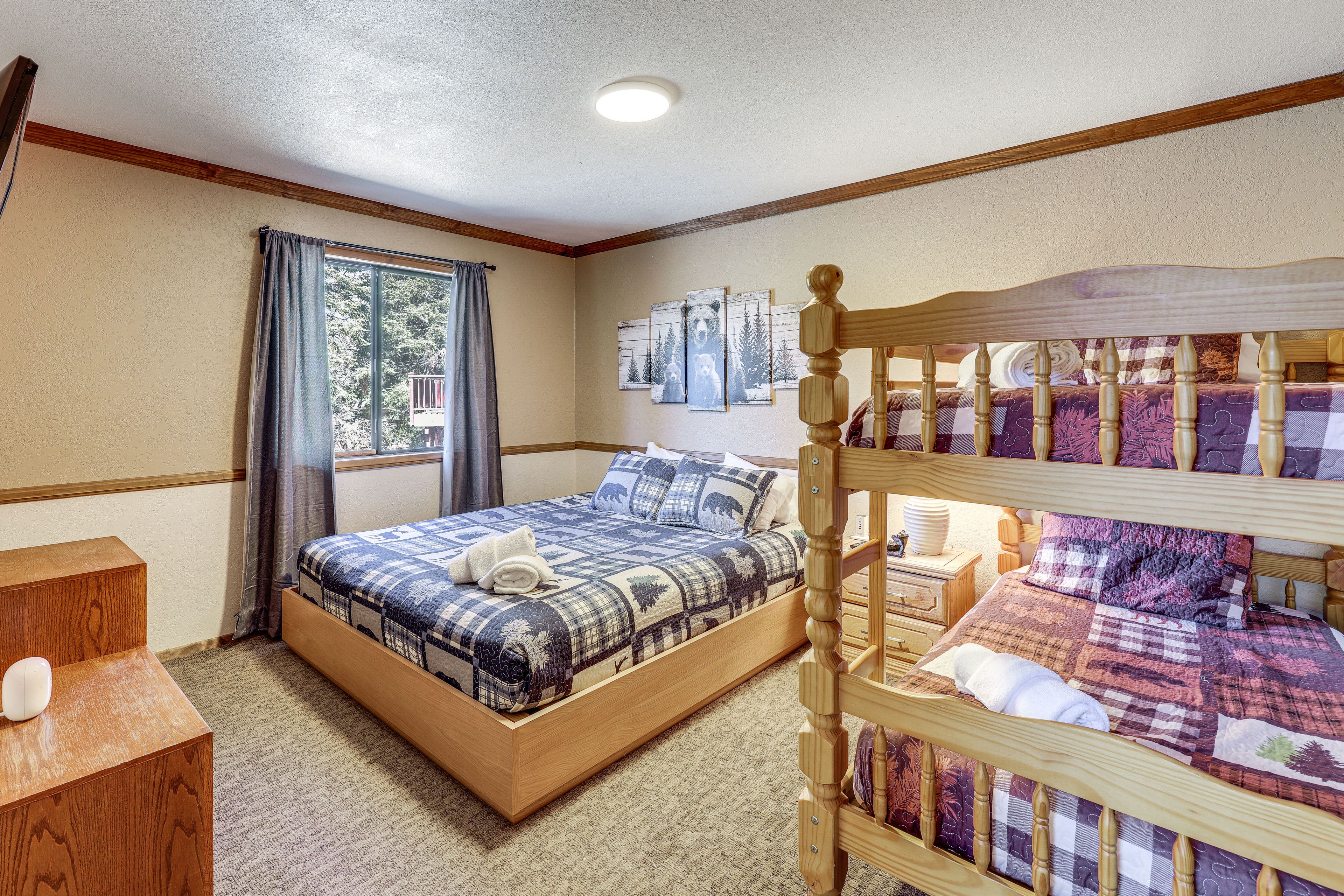 Bedroom 2 | Main Level | Caifornia King Bed | Twin Bunk Bed