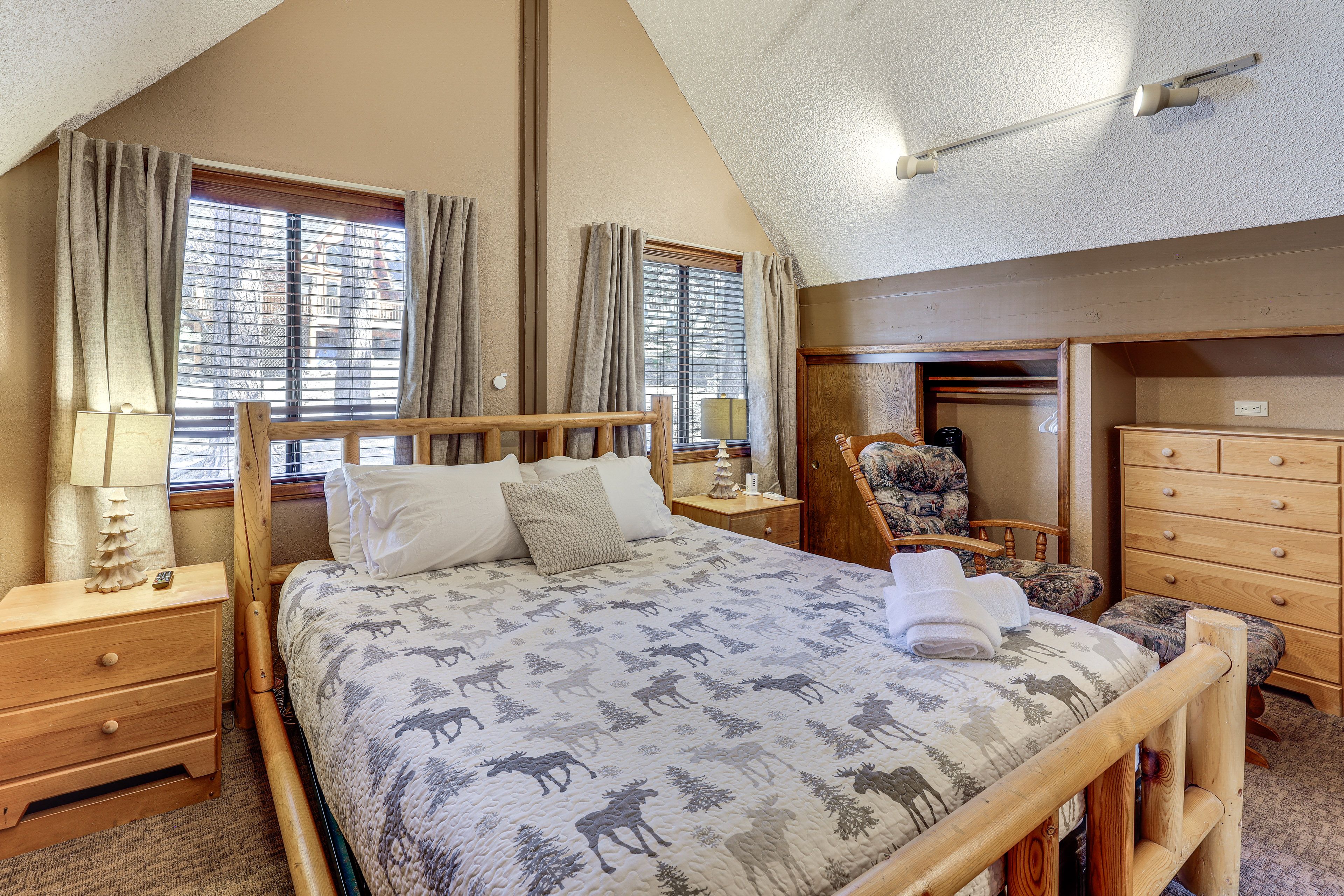 Bedroom 1 | Upper Level | California King Bed