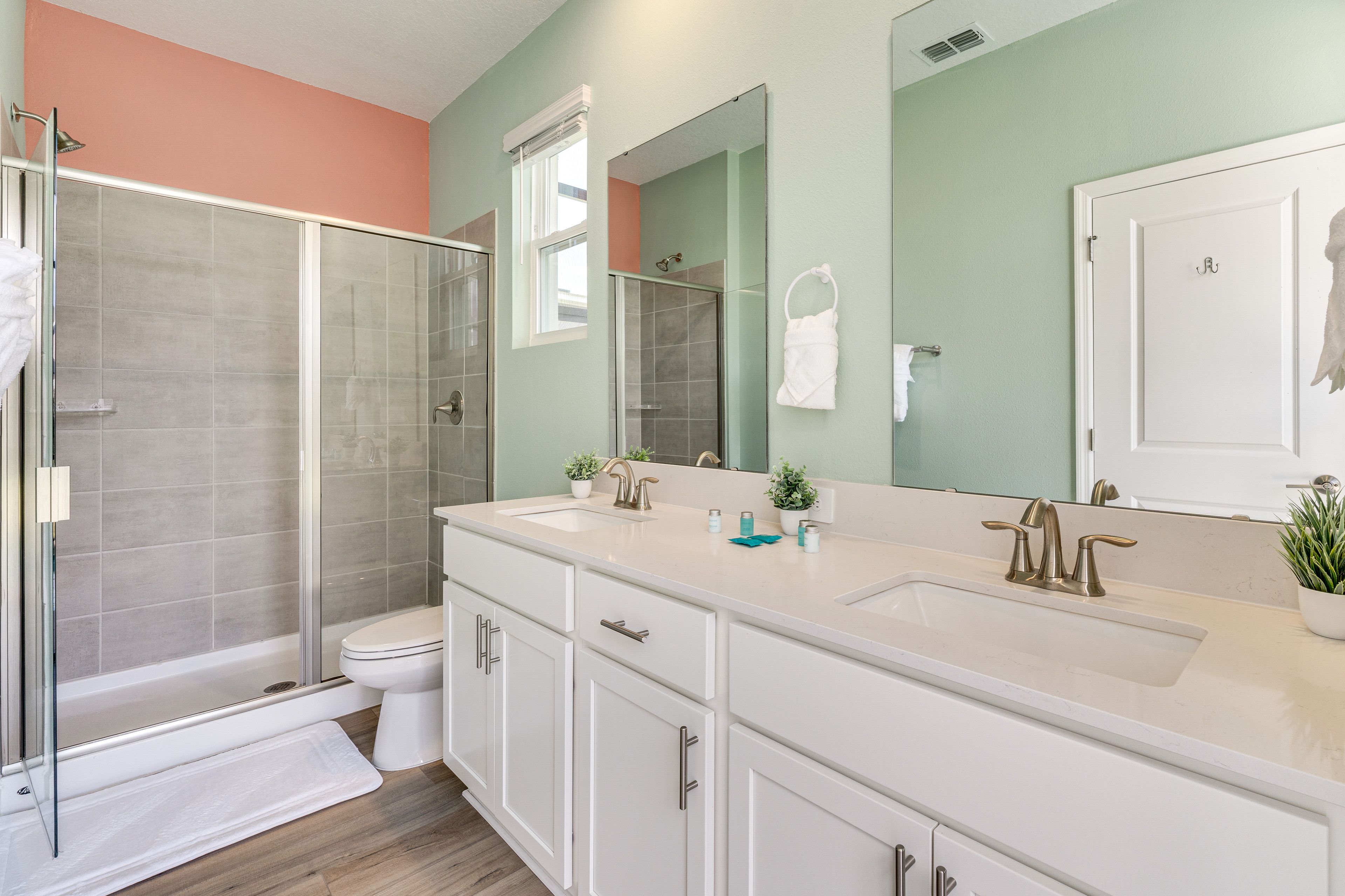 Full Bathroom | 1st Floor