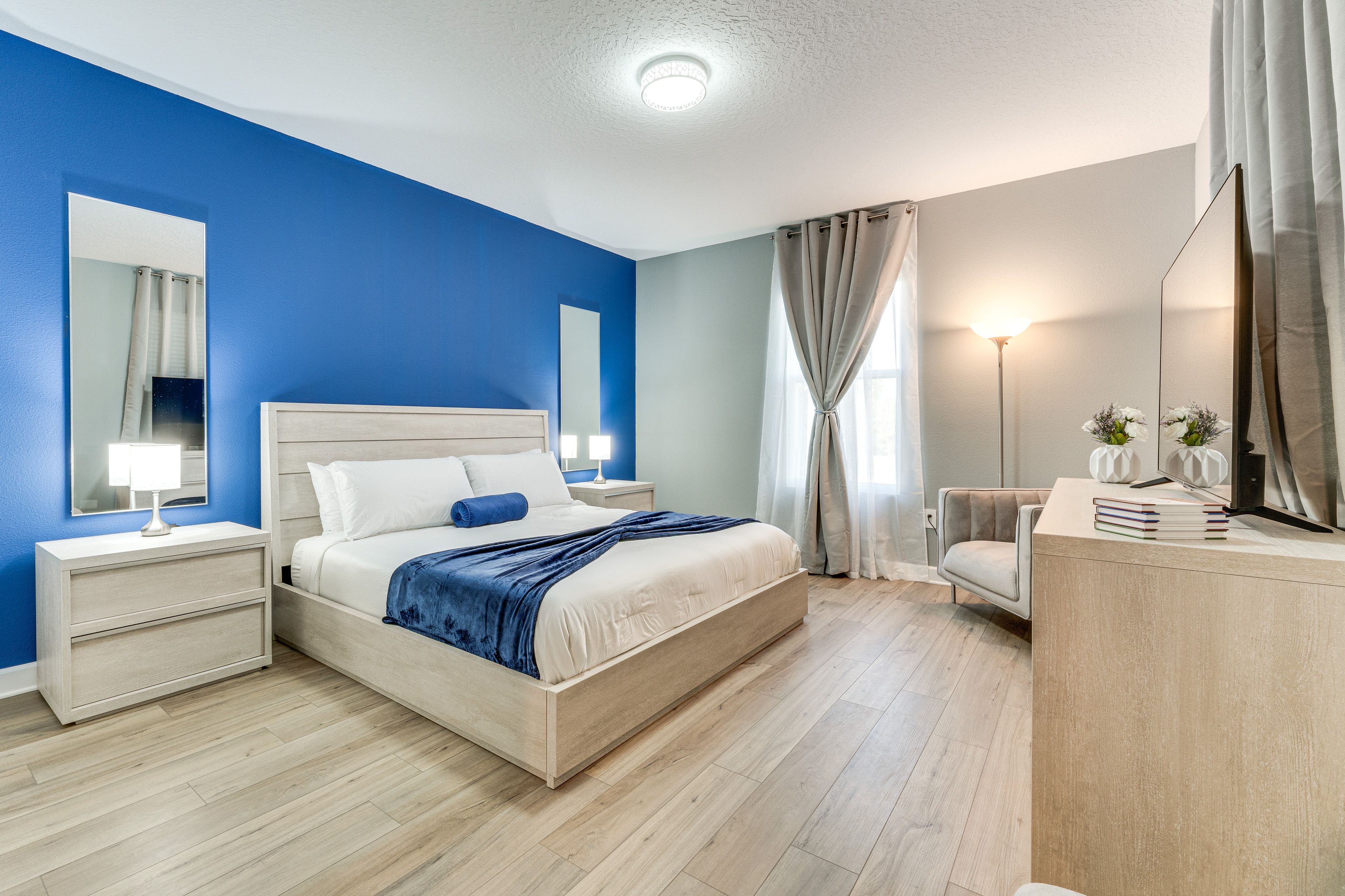 Bedroom 3 | King Bed | 2nd Floor