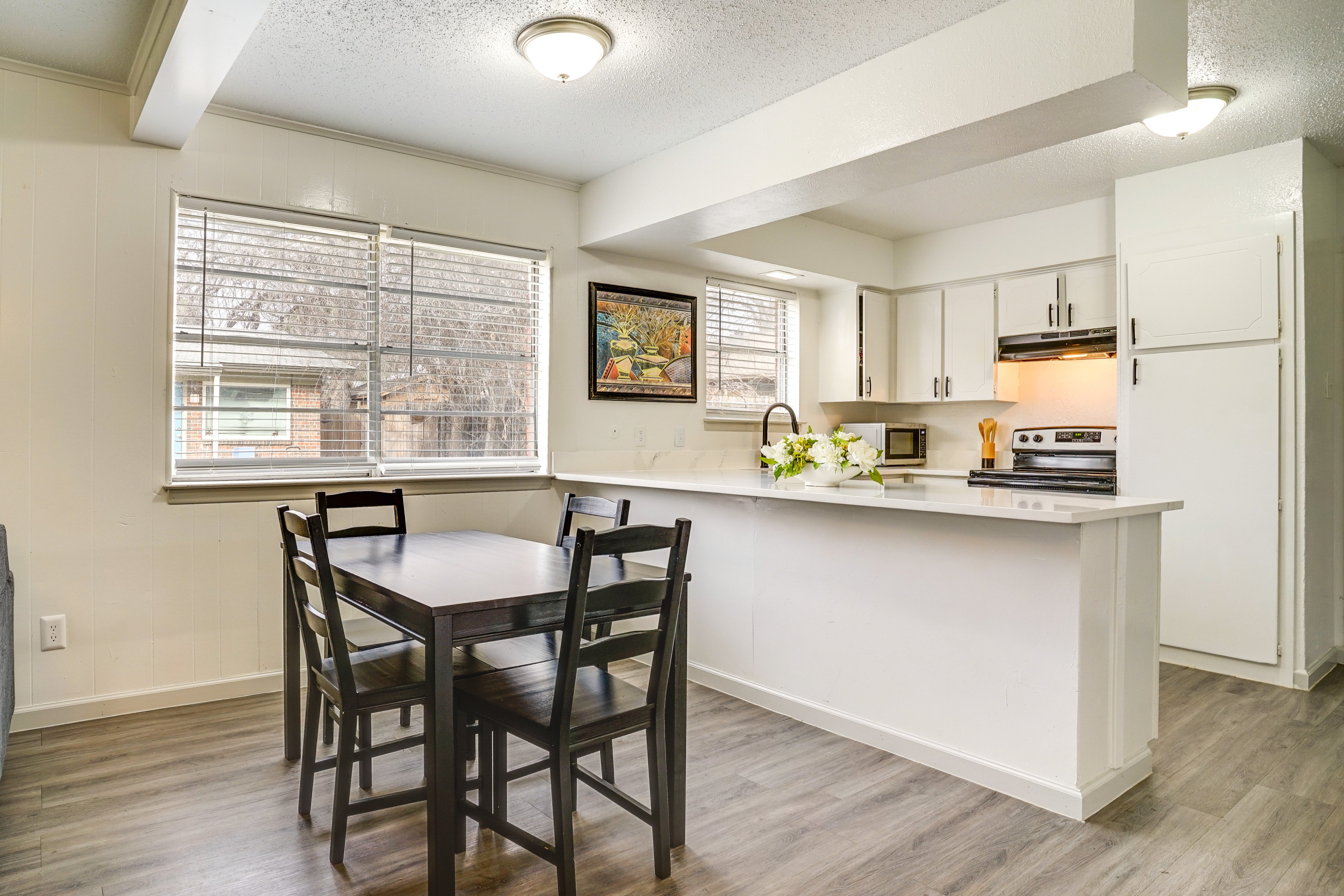 Arlington Vacation Rental | 2BR | 1BA | 900 Sq Ft