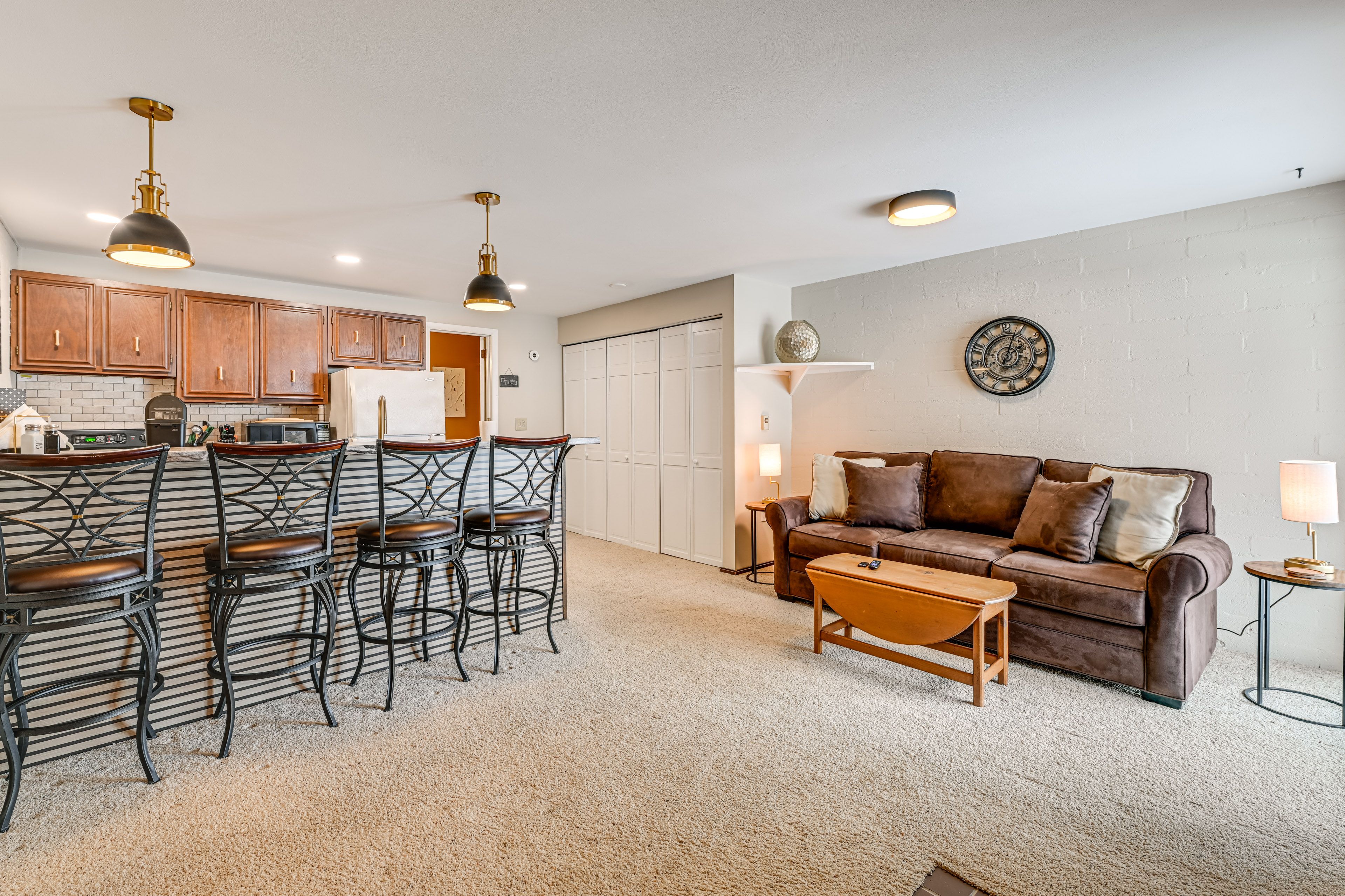 Living Area | Dining Bar