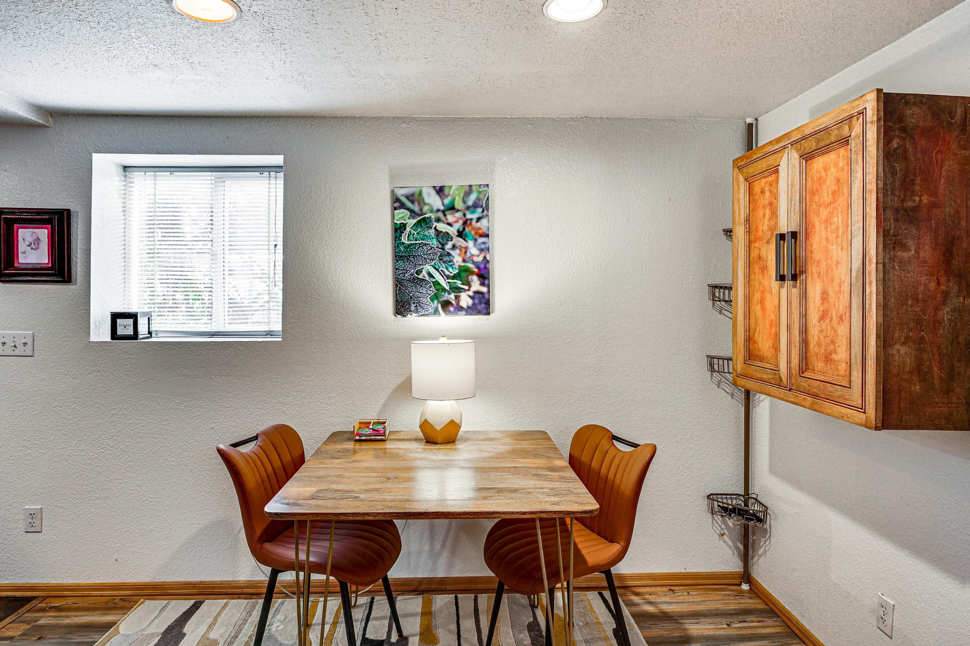 Dining Area | Dishware & Flatware