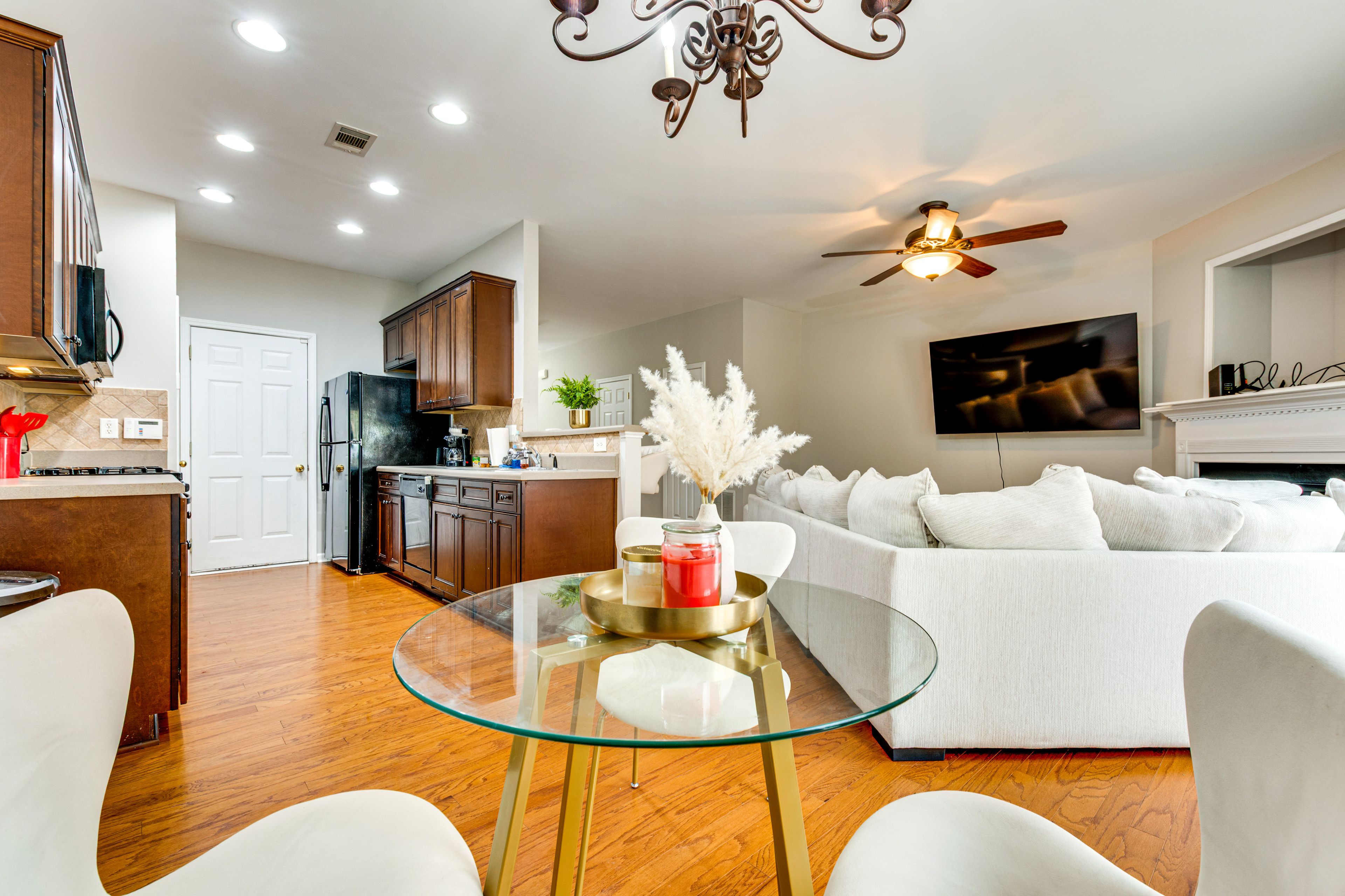 Property Interior | 2-Story Townhome