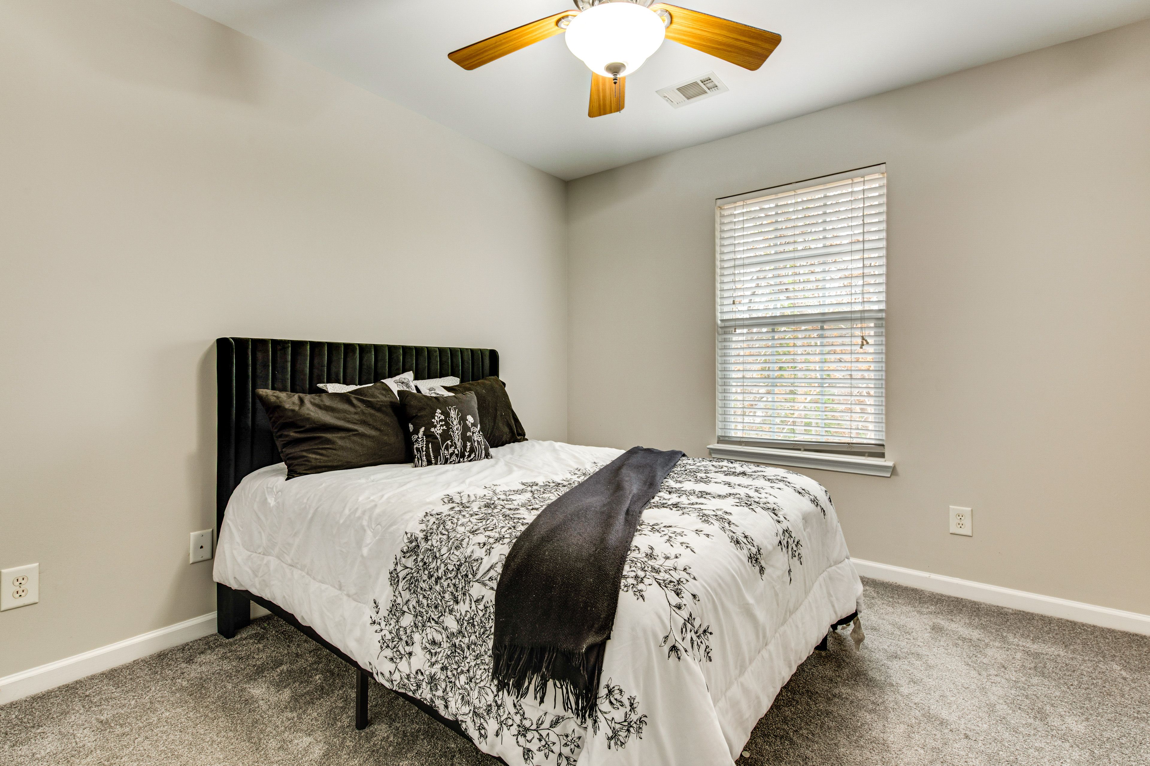 Bedroom 3 | Full Bed | 2nd Floor