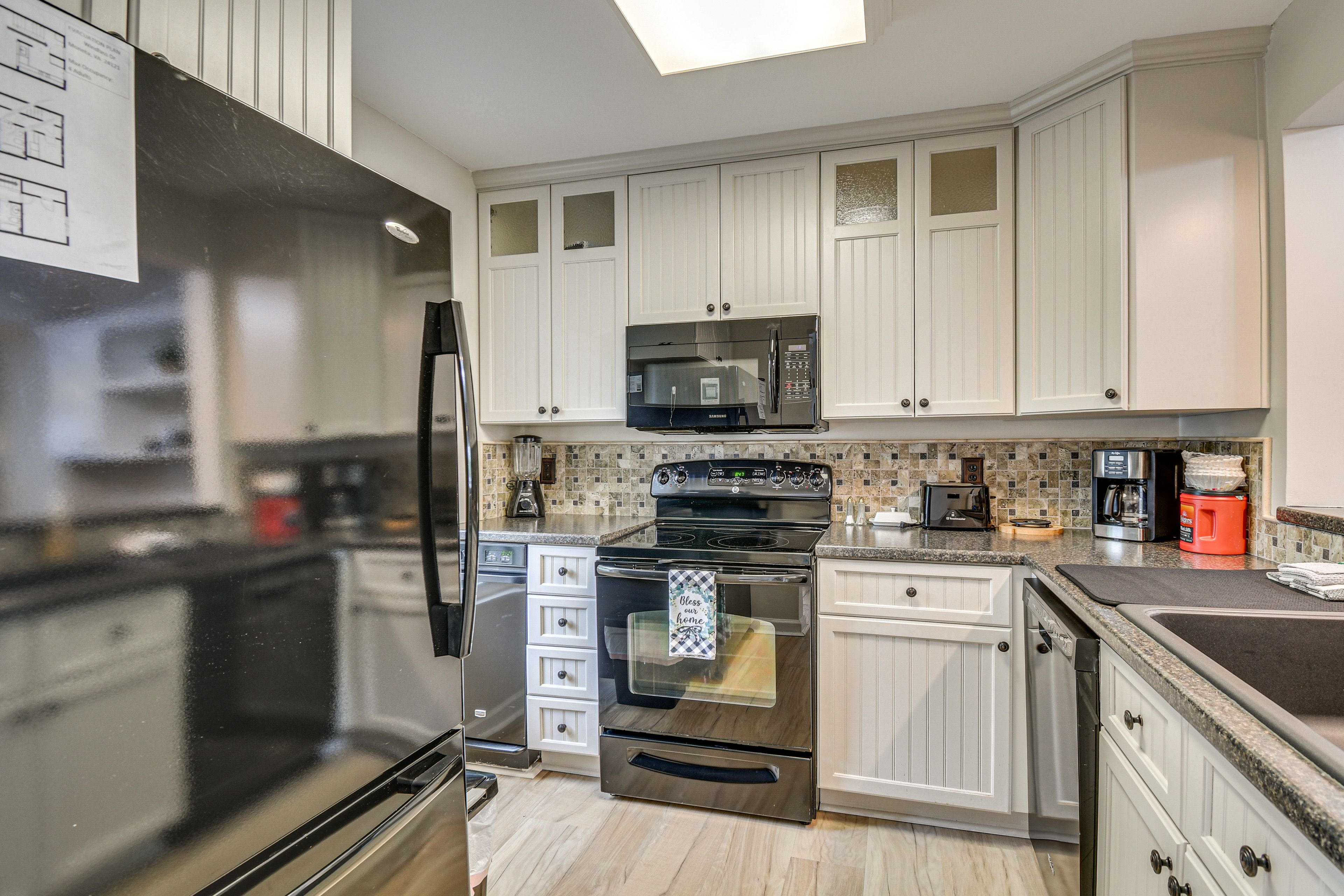 Kitchen | Entry Level