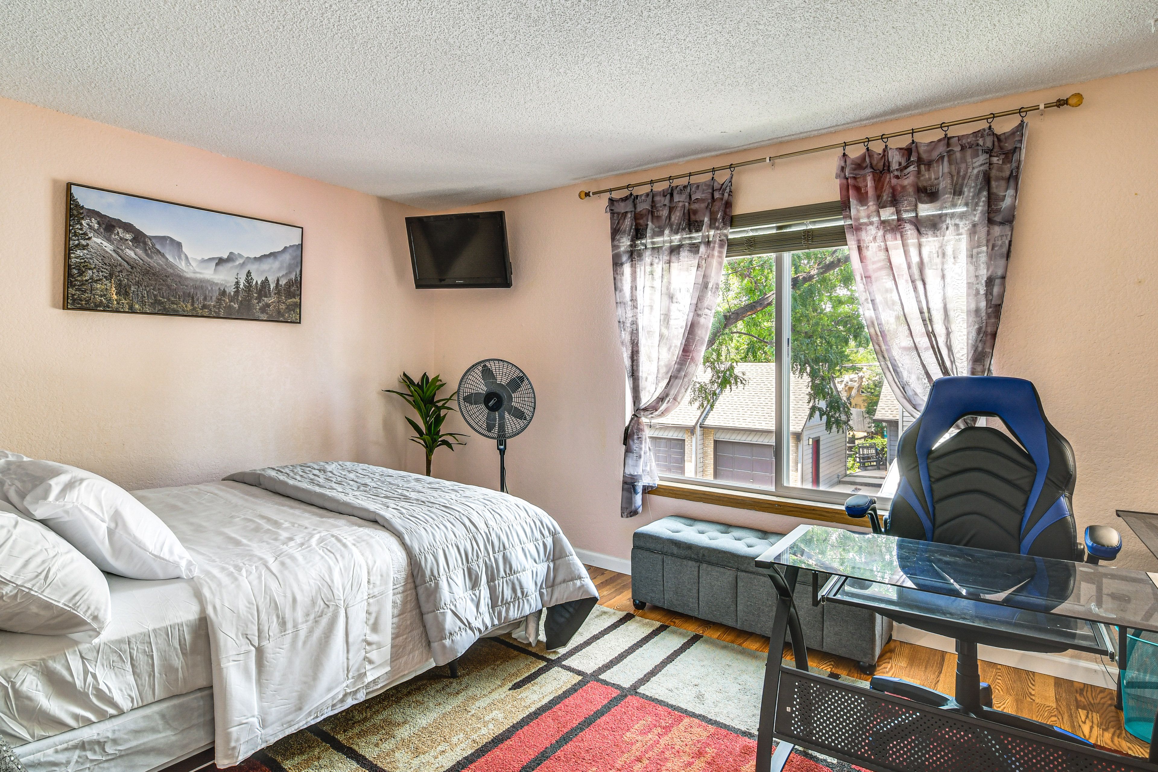 Bedroom 1 | Queen Bed | 2nd Floor