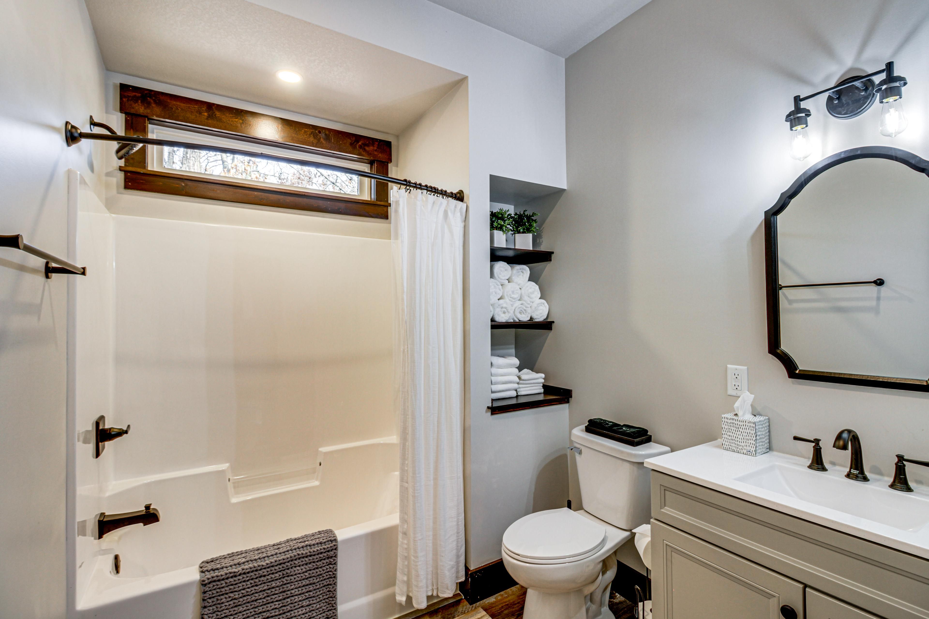 Full Bathroom