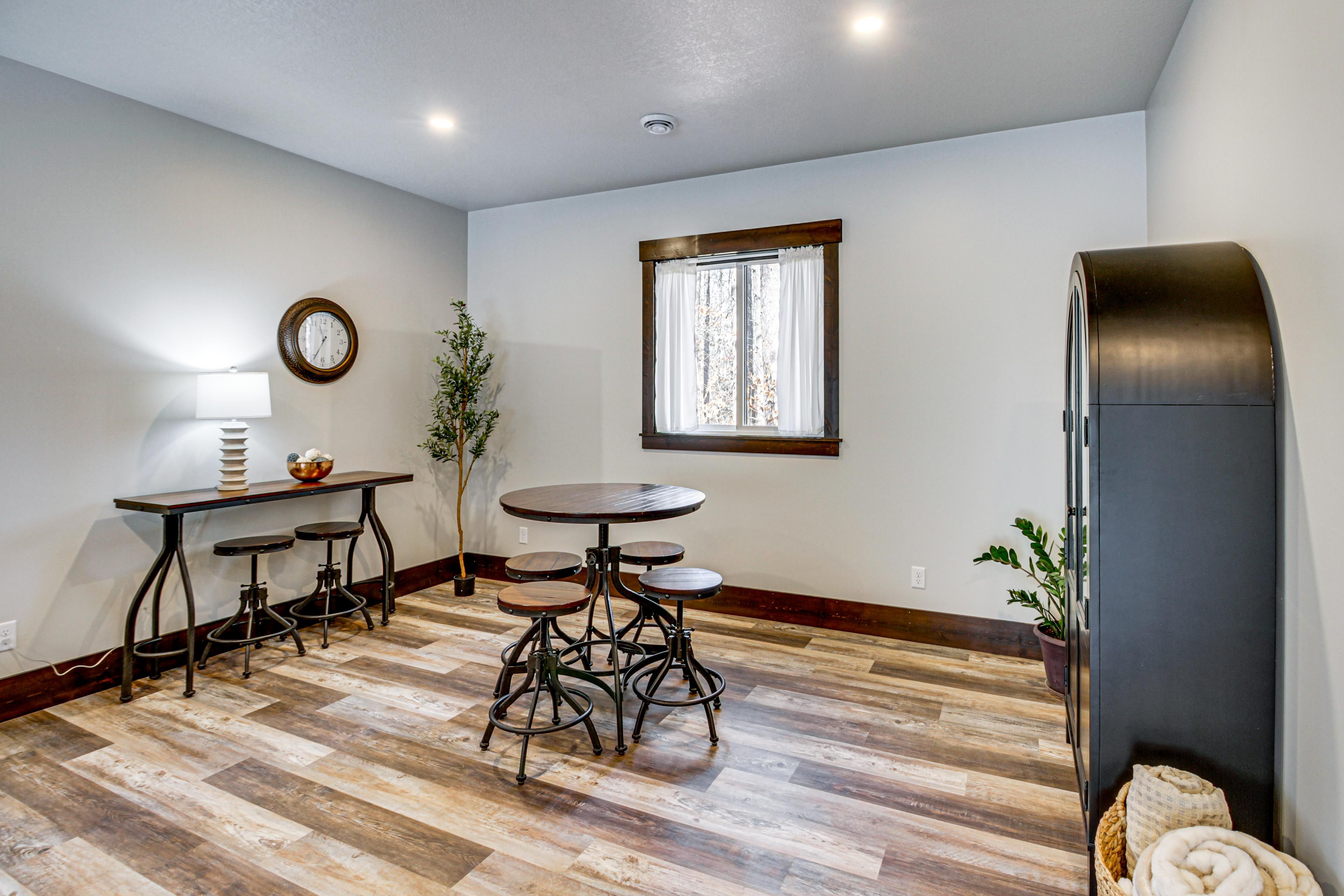 Sitting Room | Board Games | Free WiFi