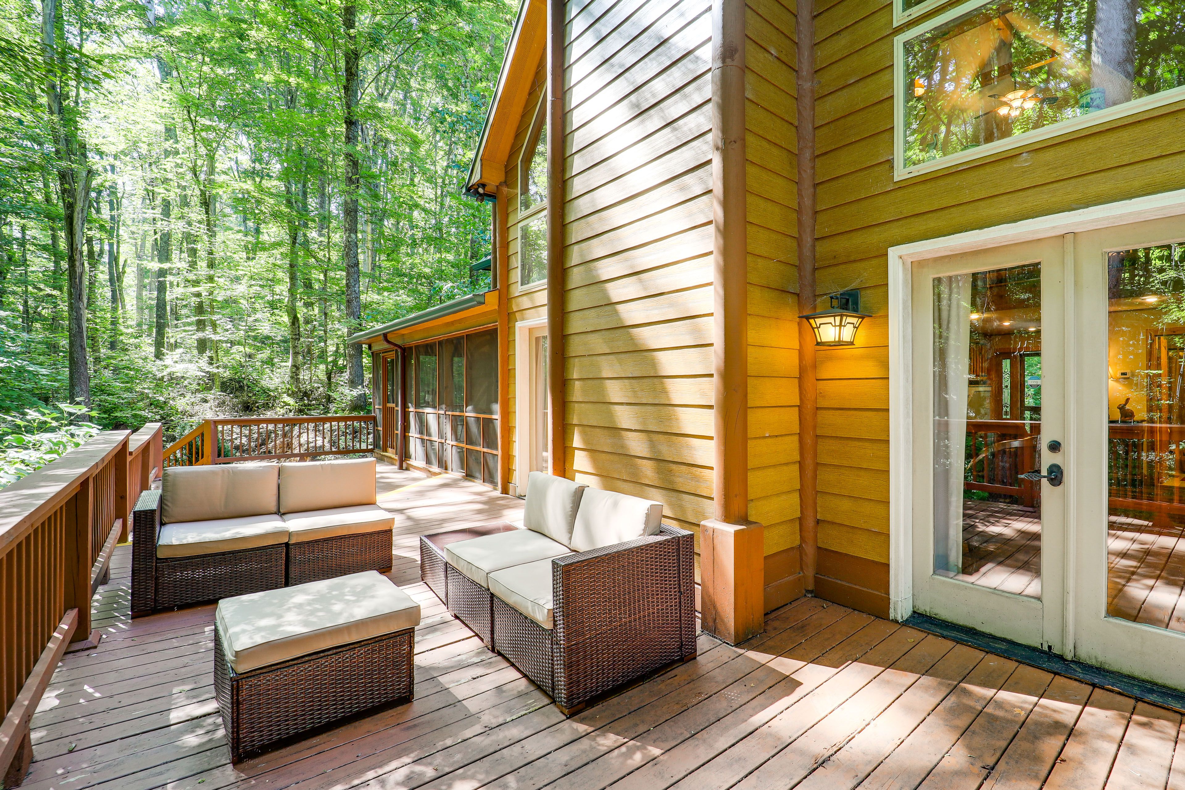 Wraparound Deck | Outdoor Seating