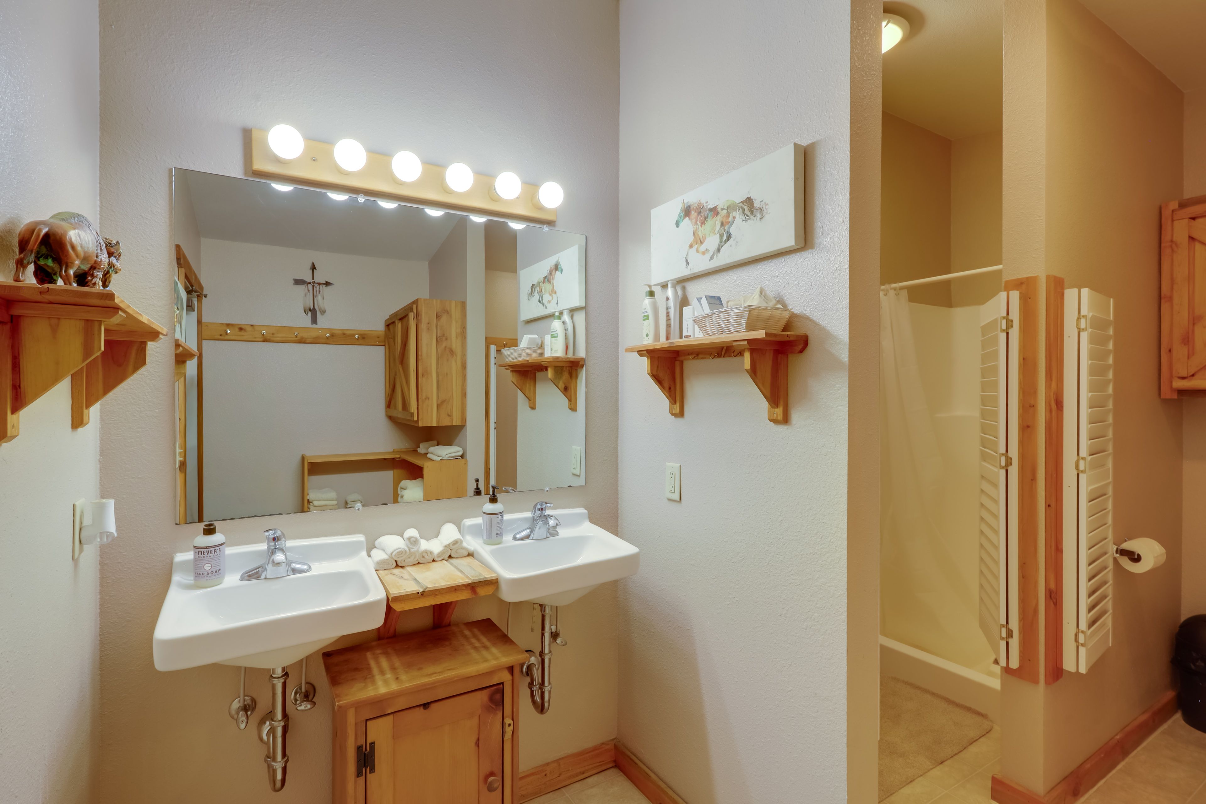 Community Bathroom 1