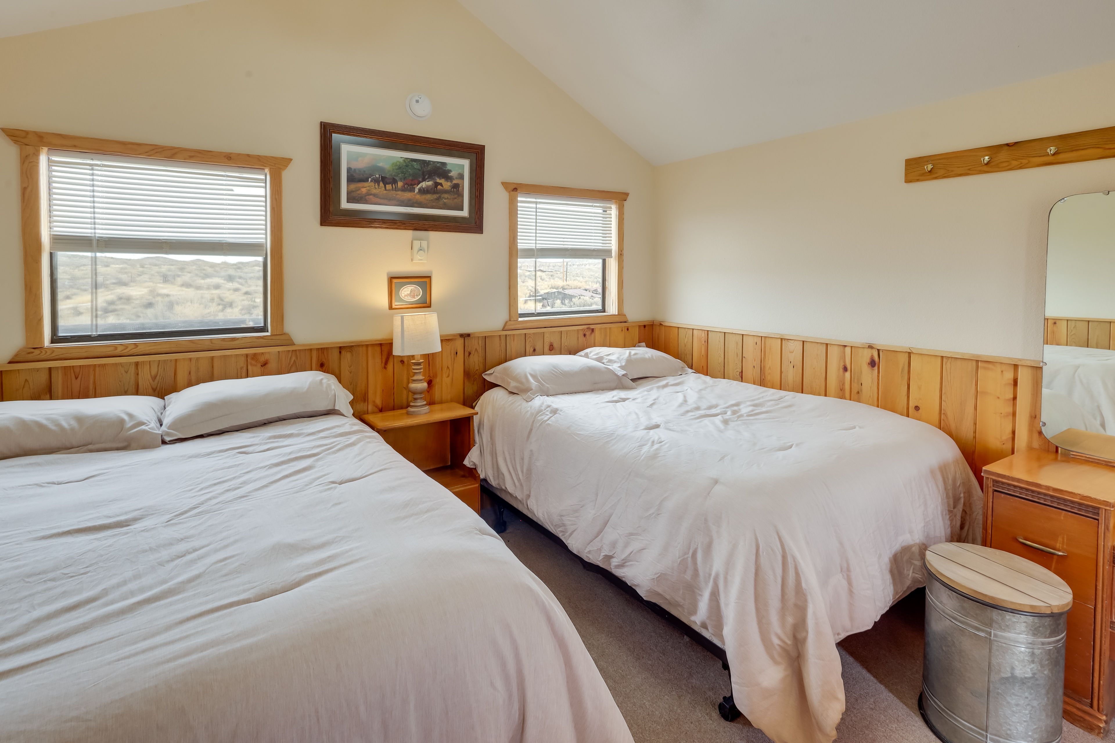 Studio | 2 Queen Beds