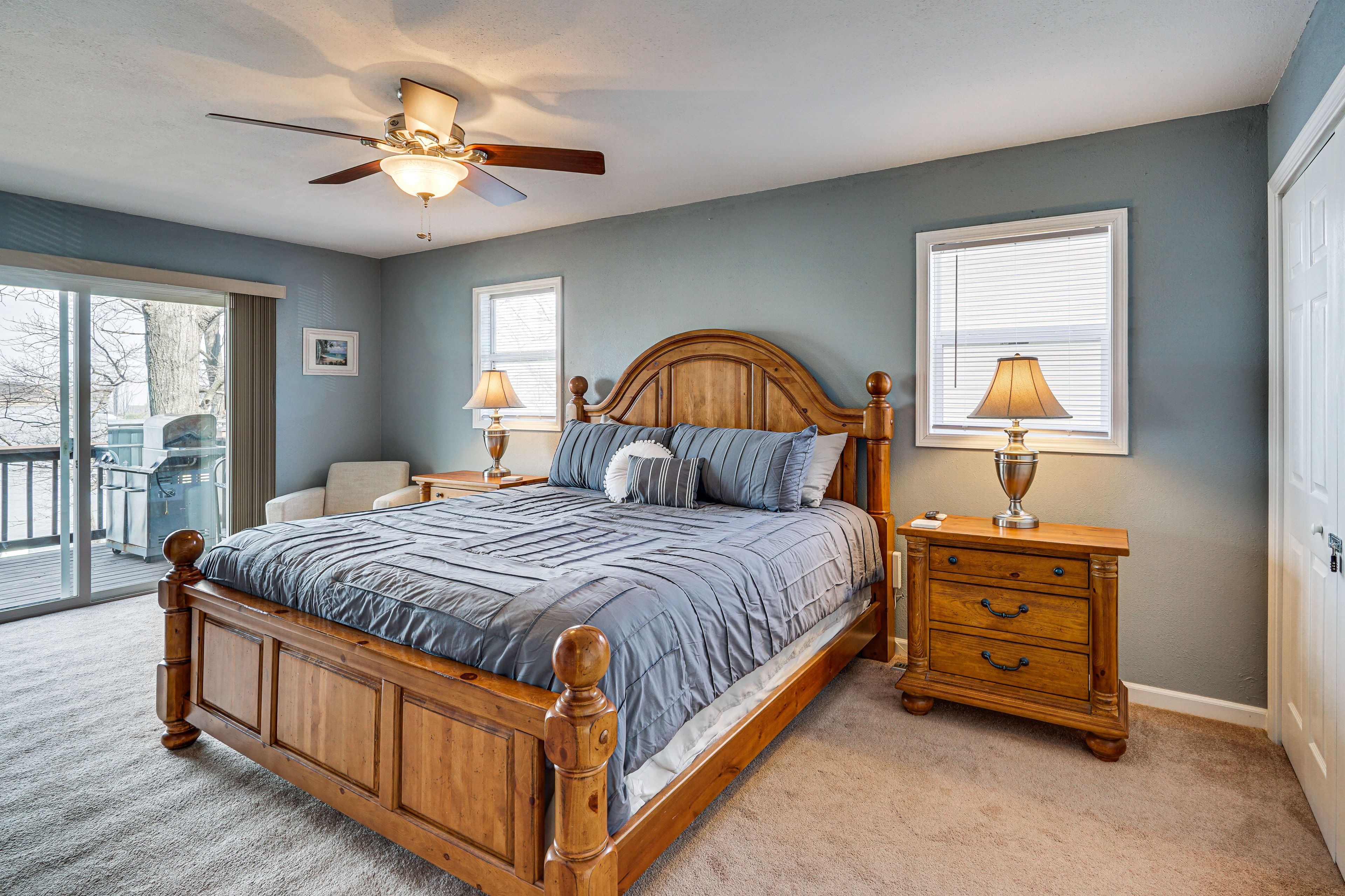 Bedroom 1 | Main Level | King Bed