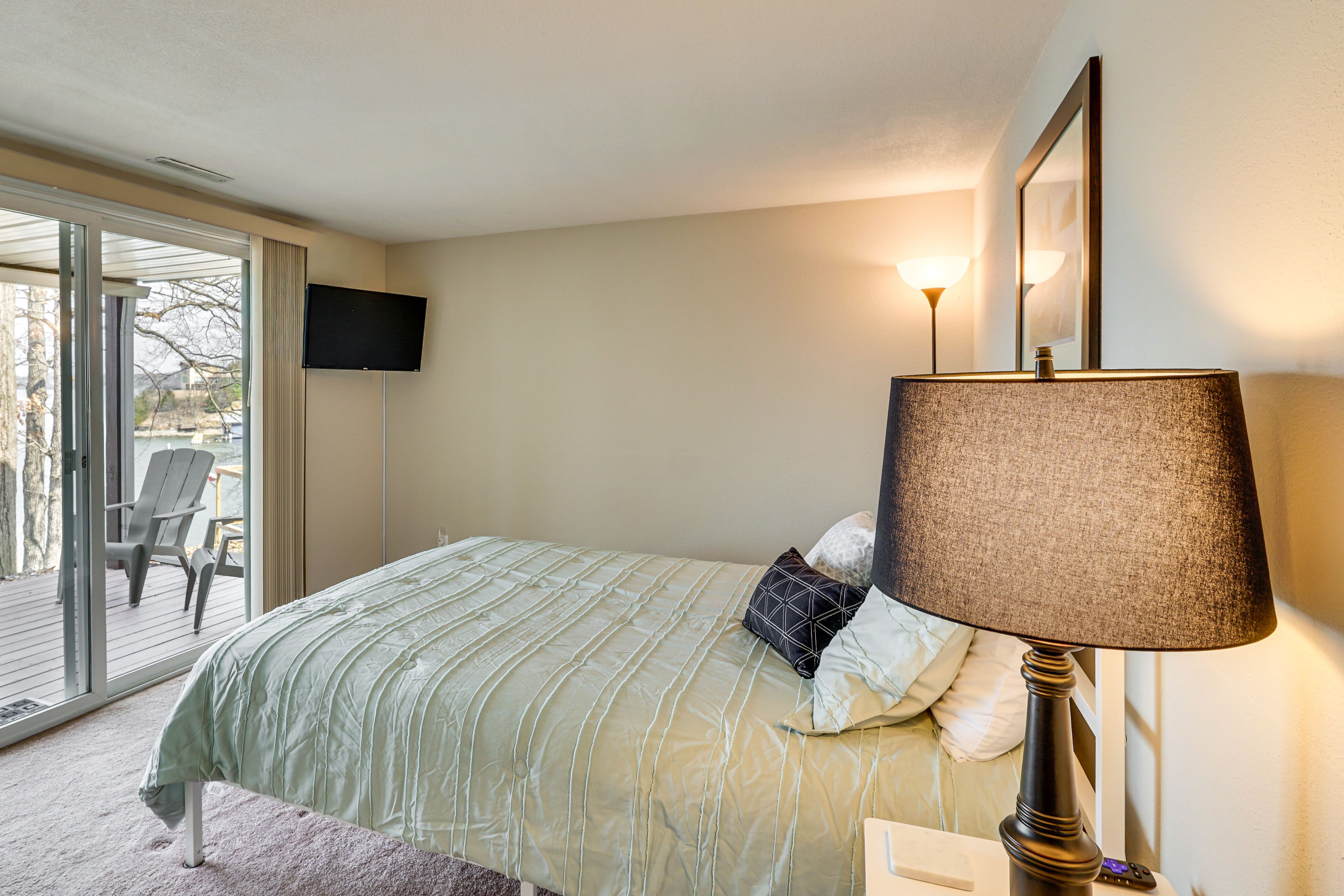 Bedroom 2 | Lower Level | Queen Bed