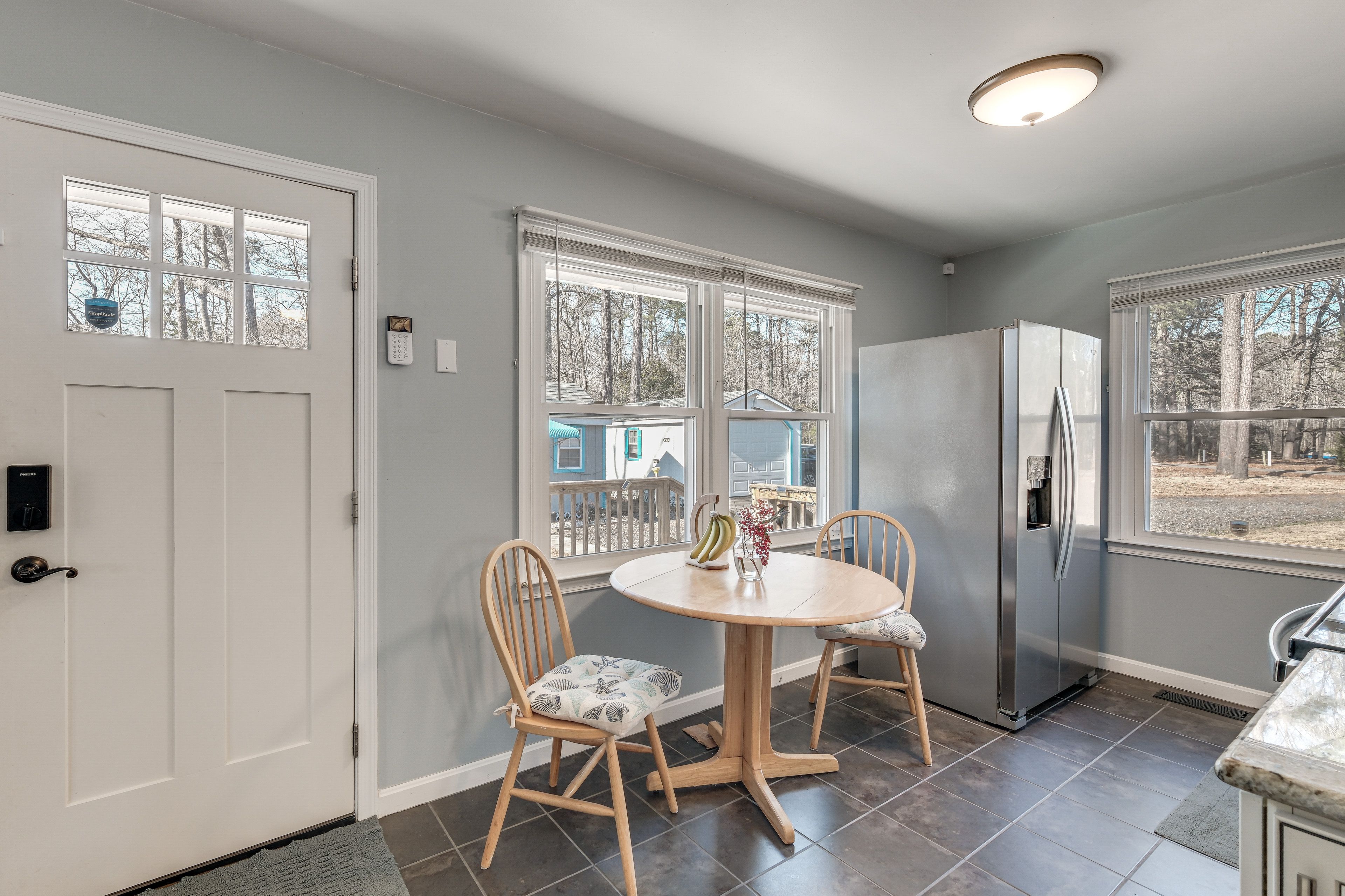 Dining Area | Dishes & Flatware Provided | 1st Floor