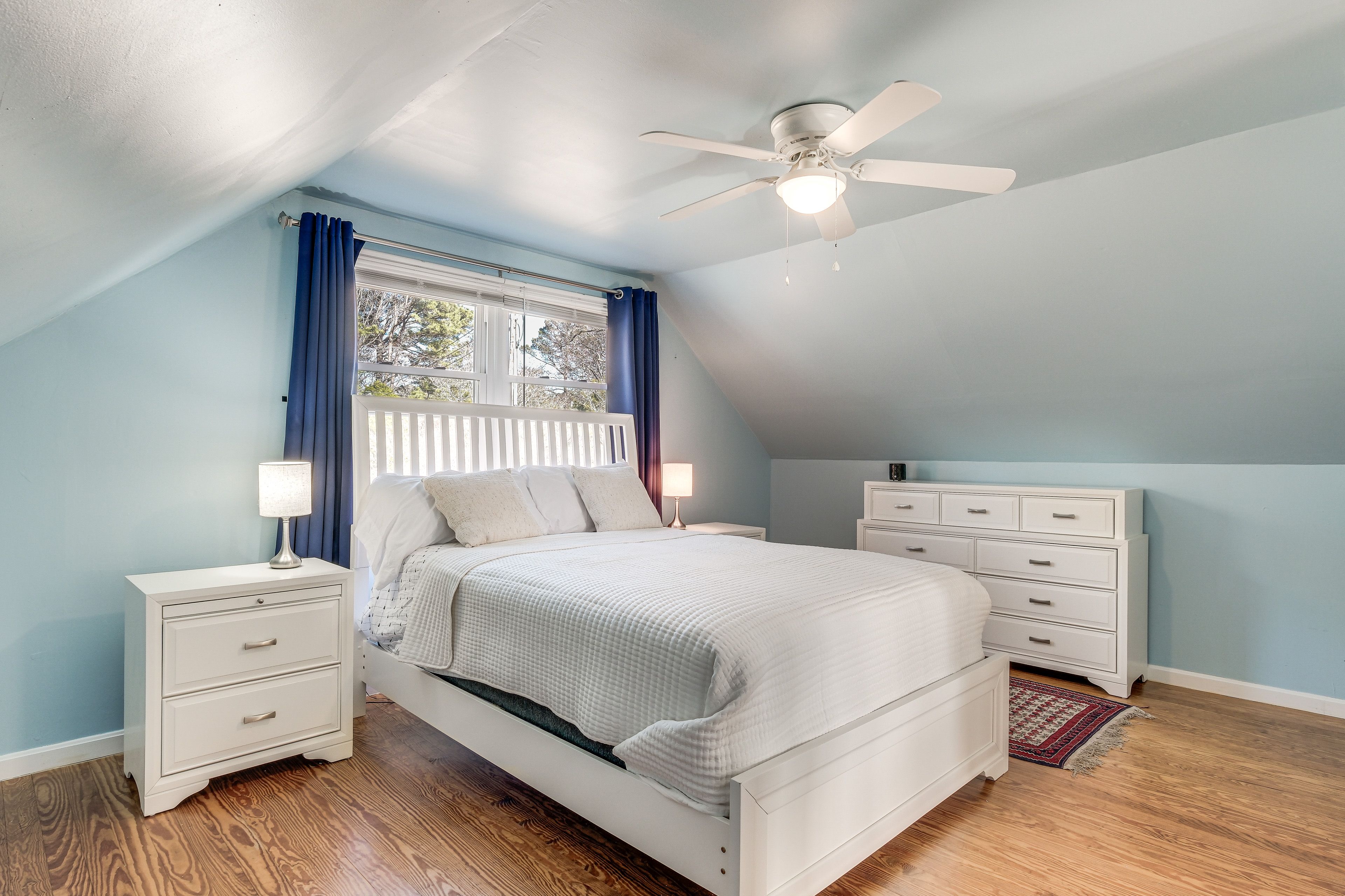 Bedroom 2 | Queen Bed | 2nd Floor