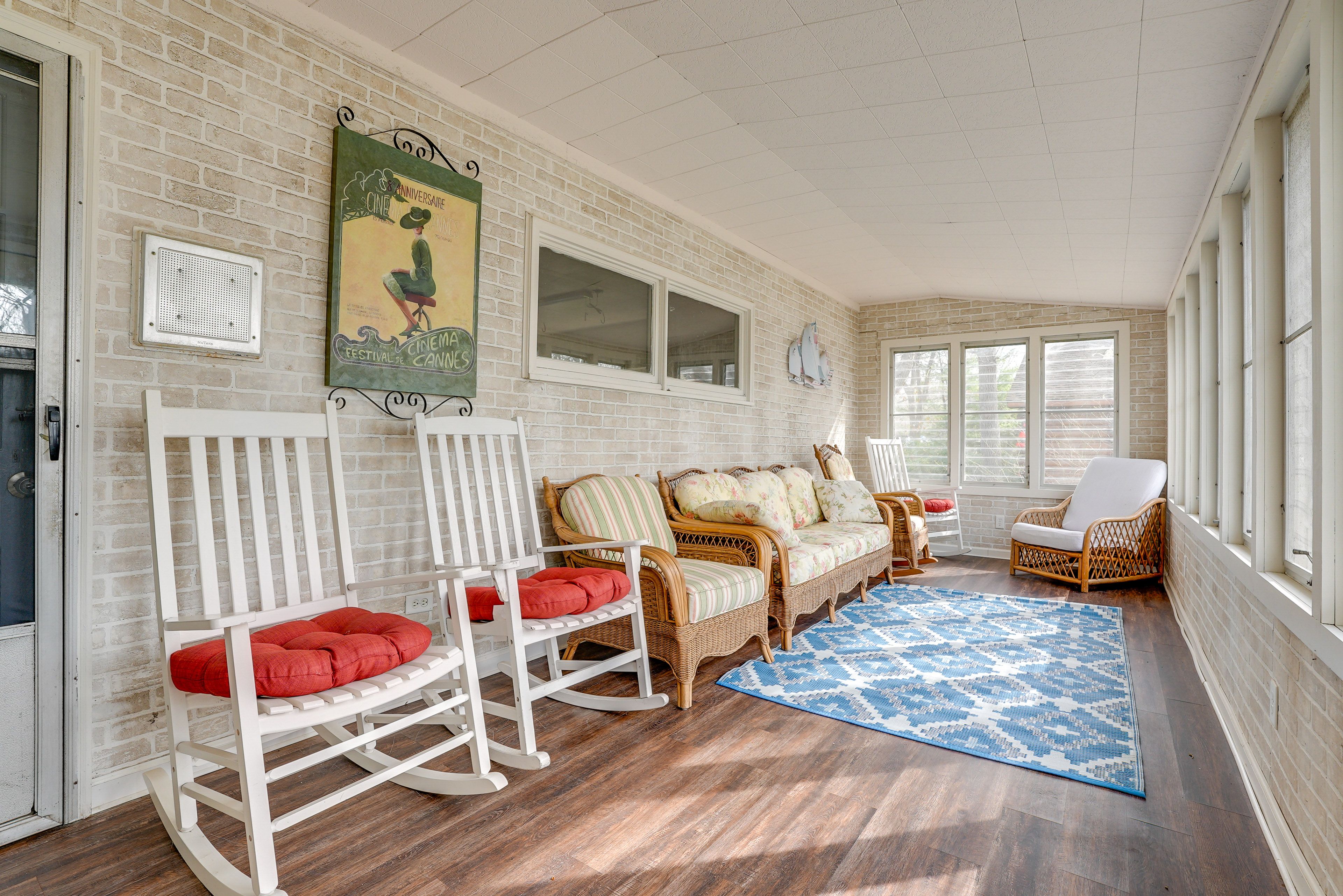 Sunroom | Main Level