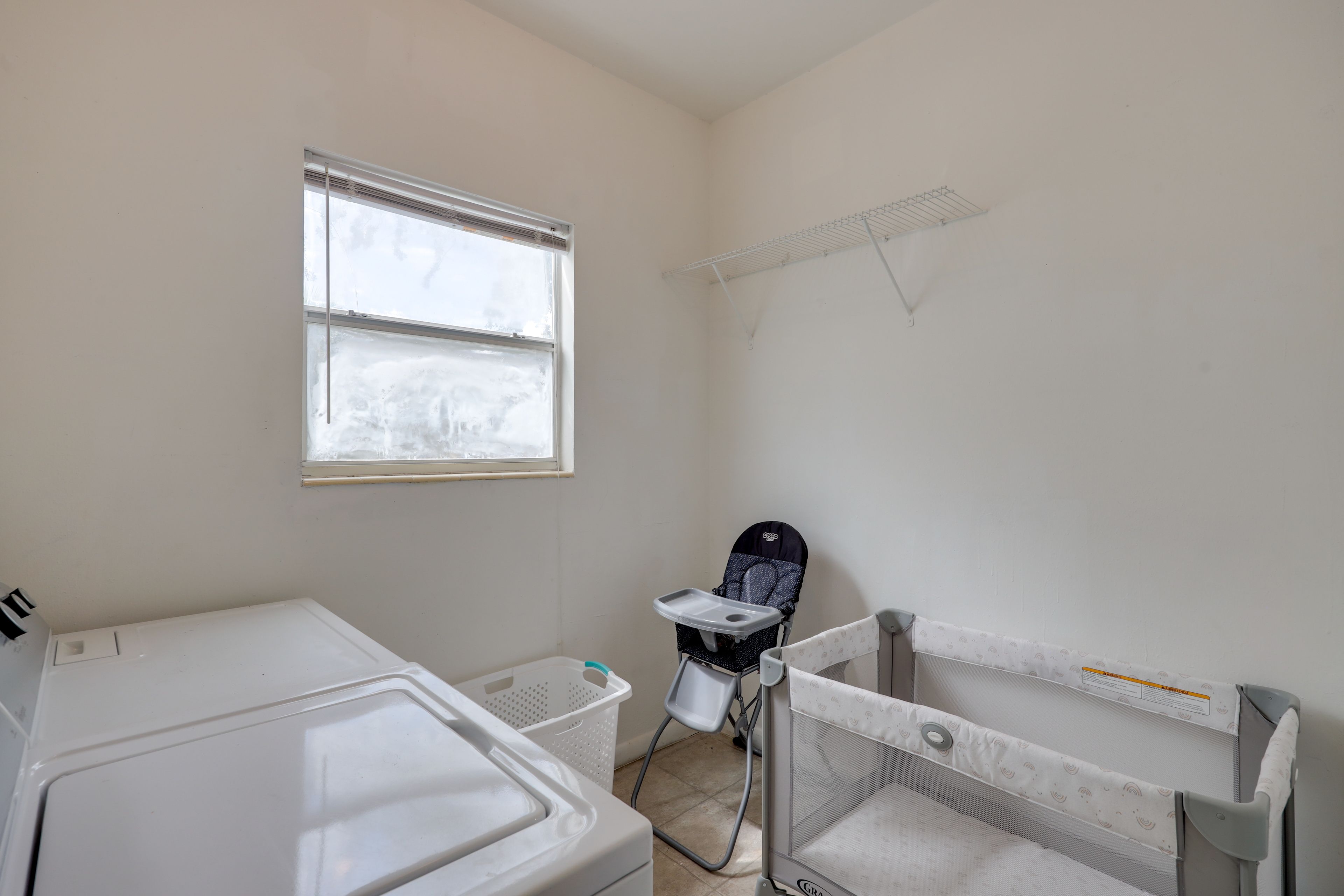 Washer/Dryer | Baby Gear Provided