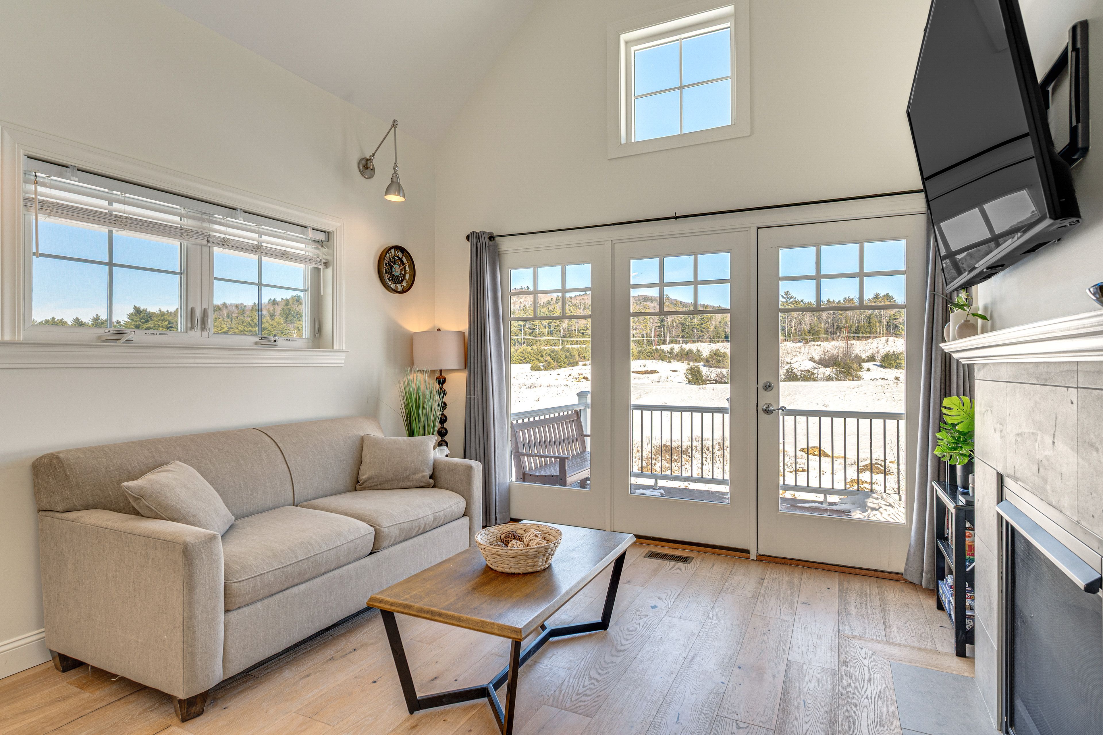 Living Room | Full Sleeper Sofa