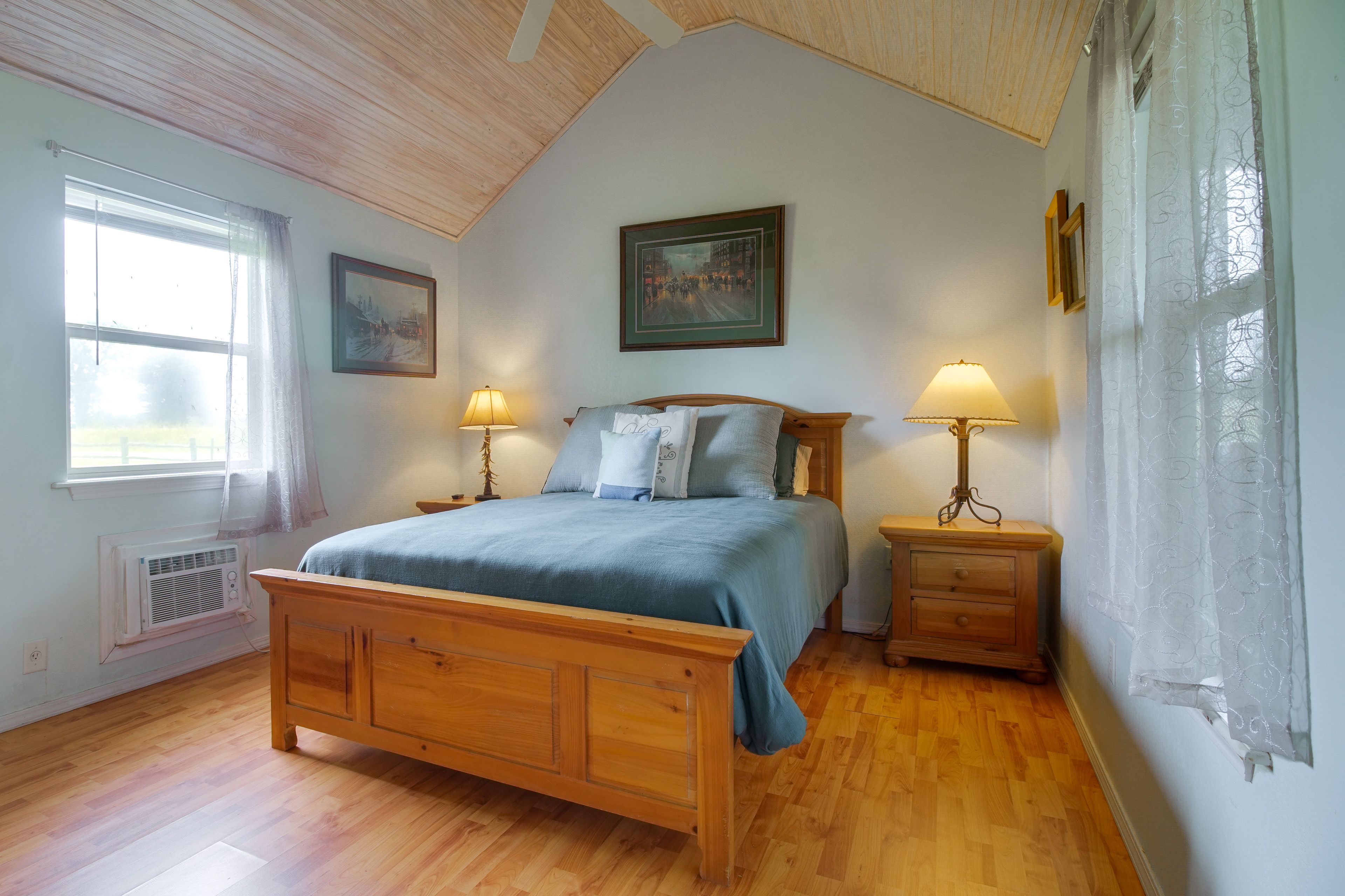 Fishing Cabin | Bedroom 3 | Queen Bed