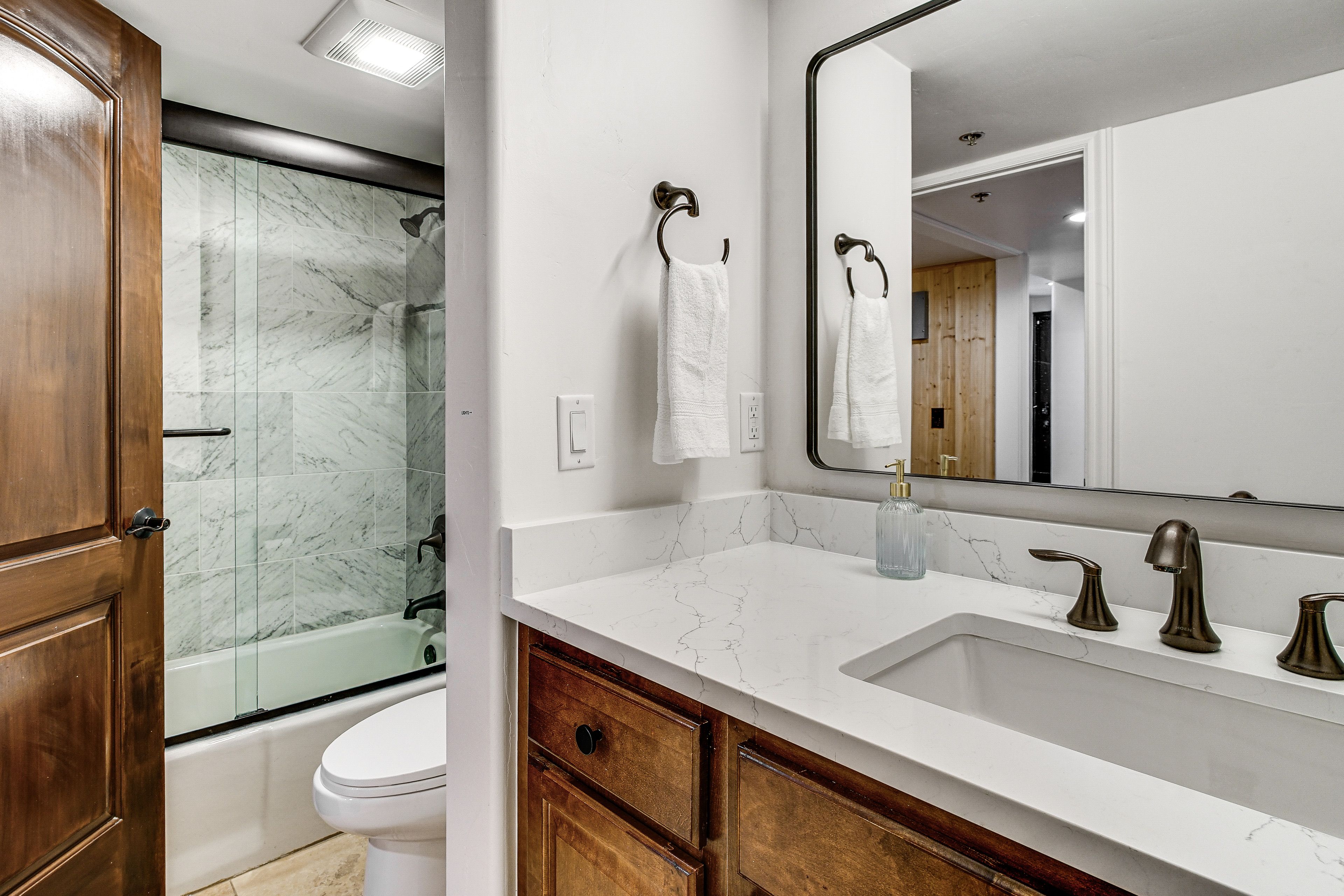 Bathroom | 1st Floor