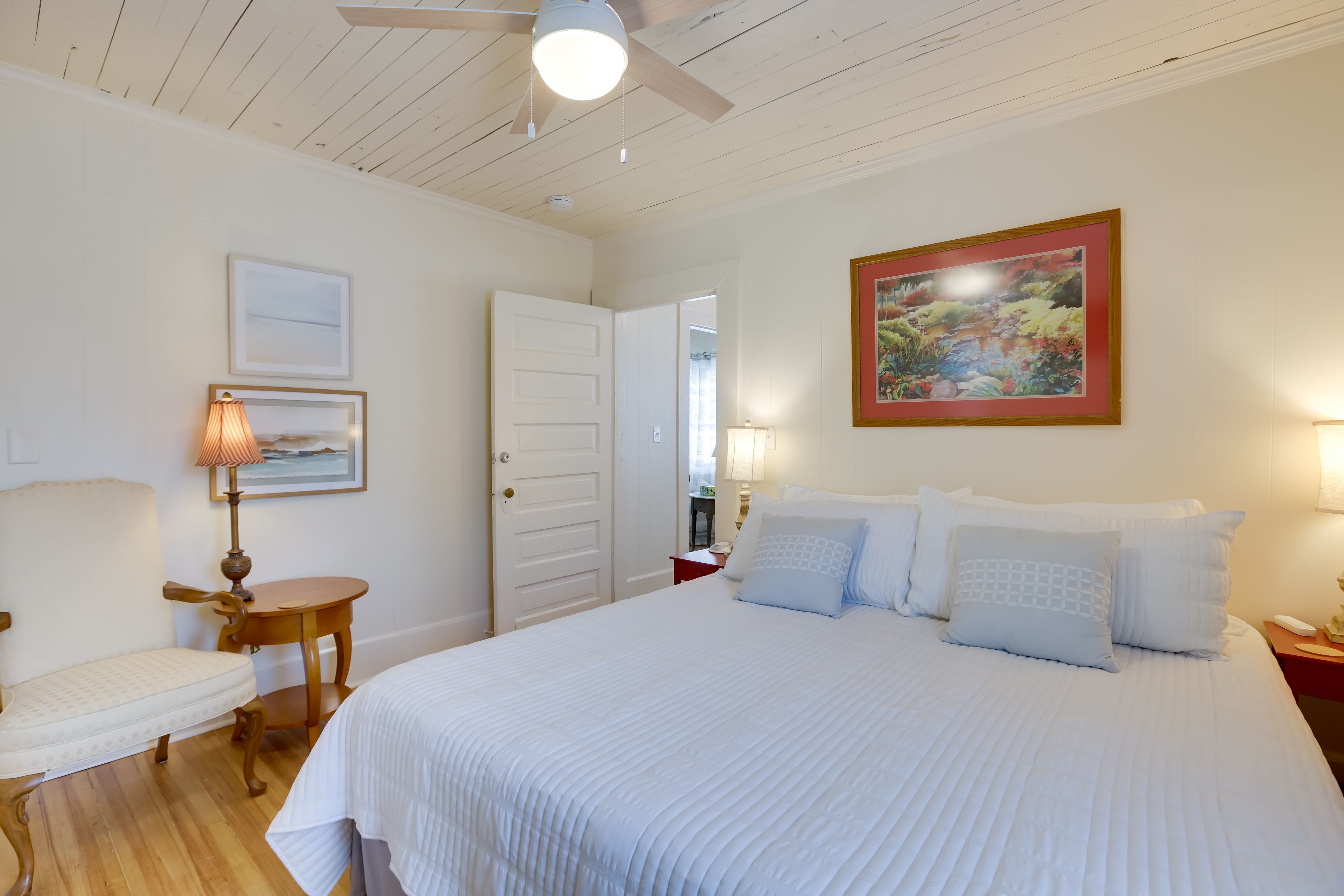 Bedroom 1 | California King Bed