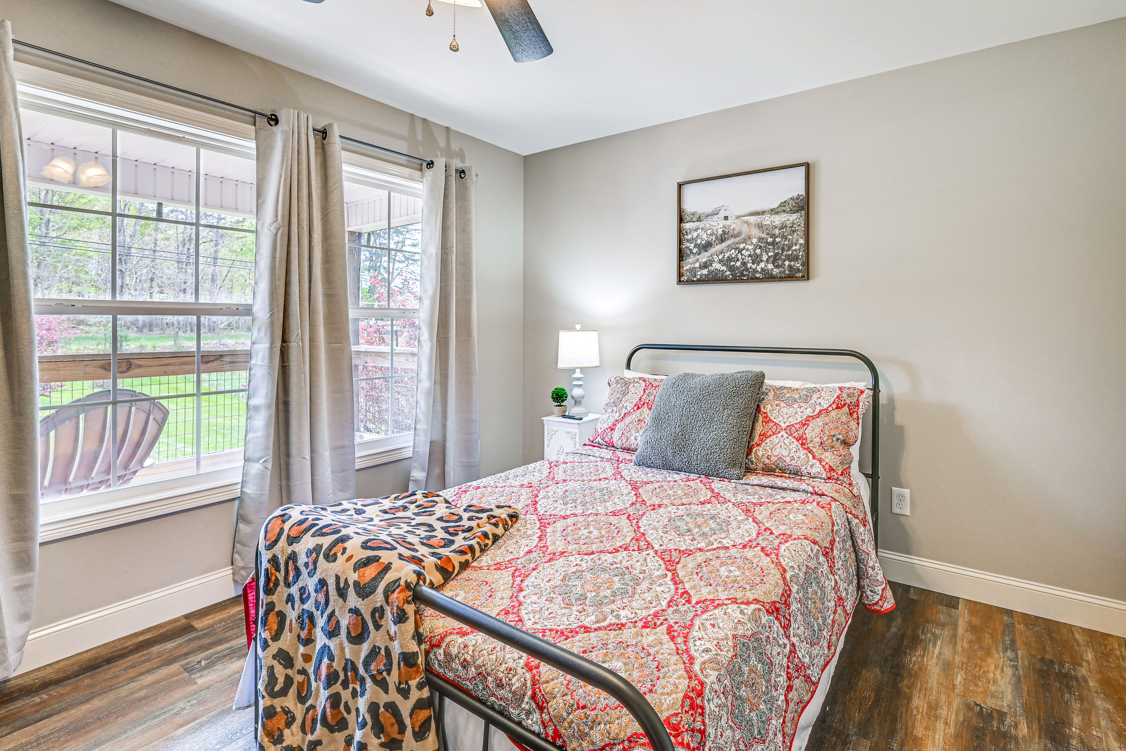 Bedroom 3 | Queen Bed