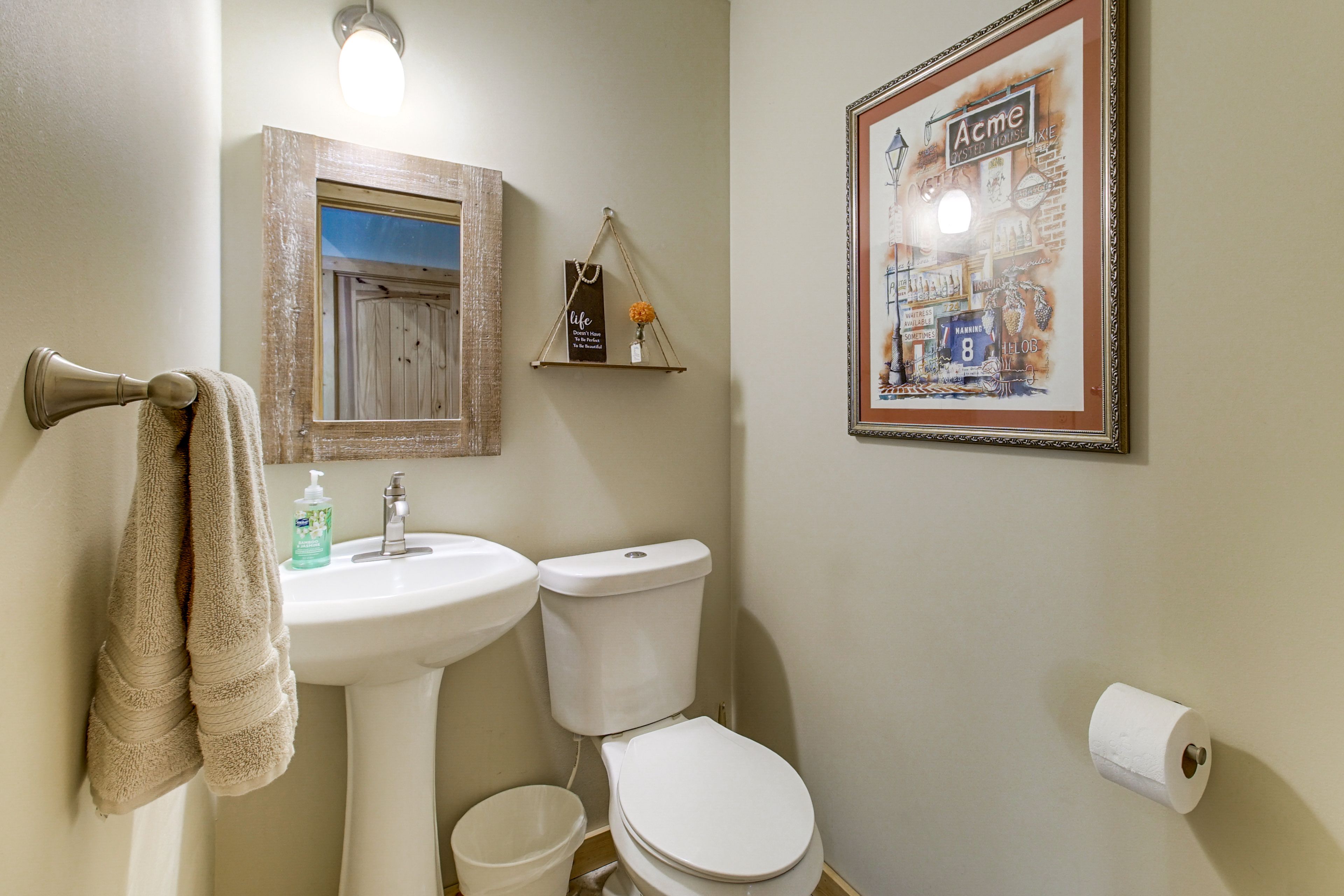 Half Bathroom | 1st Floor