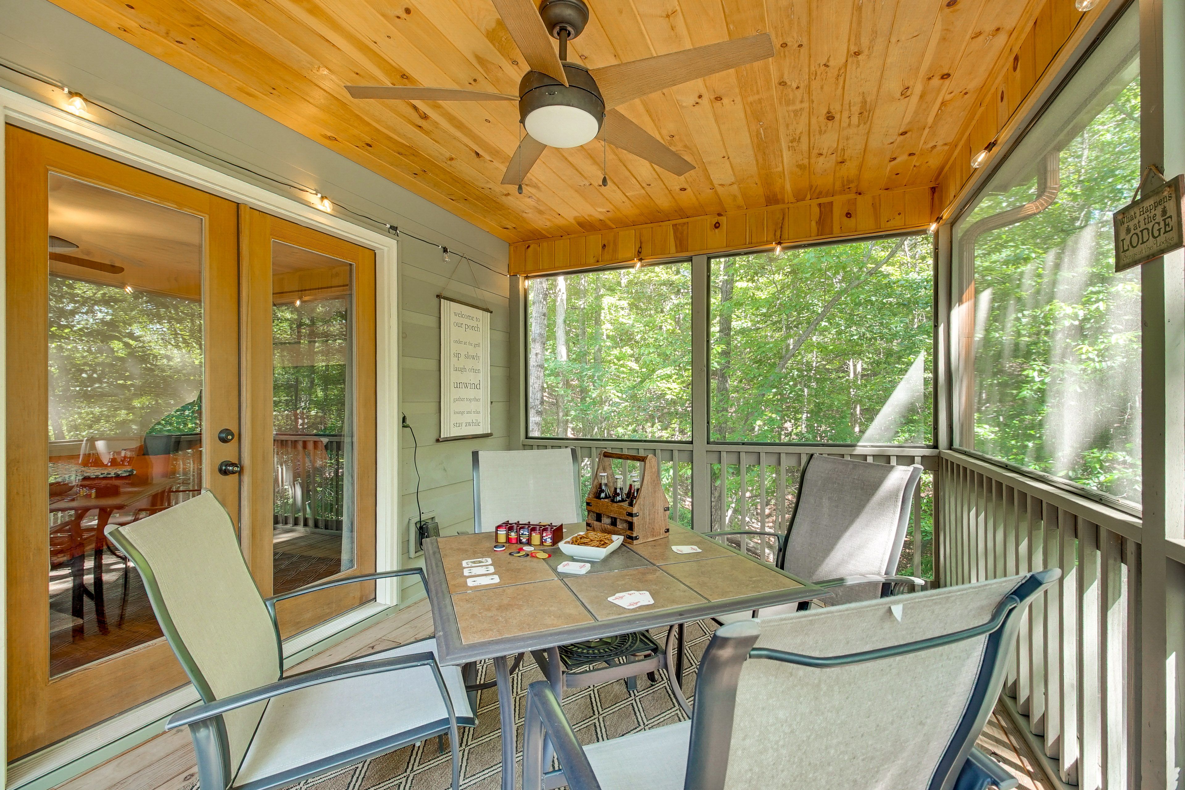 Screened-In Deck | Serene Surroundings