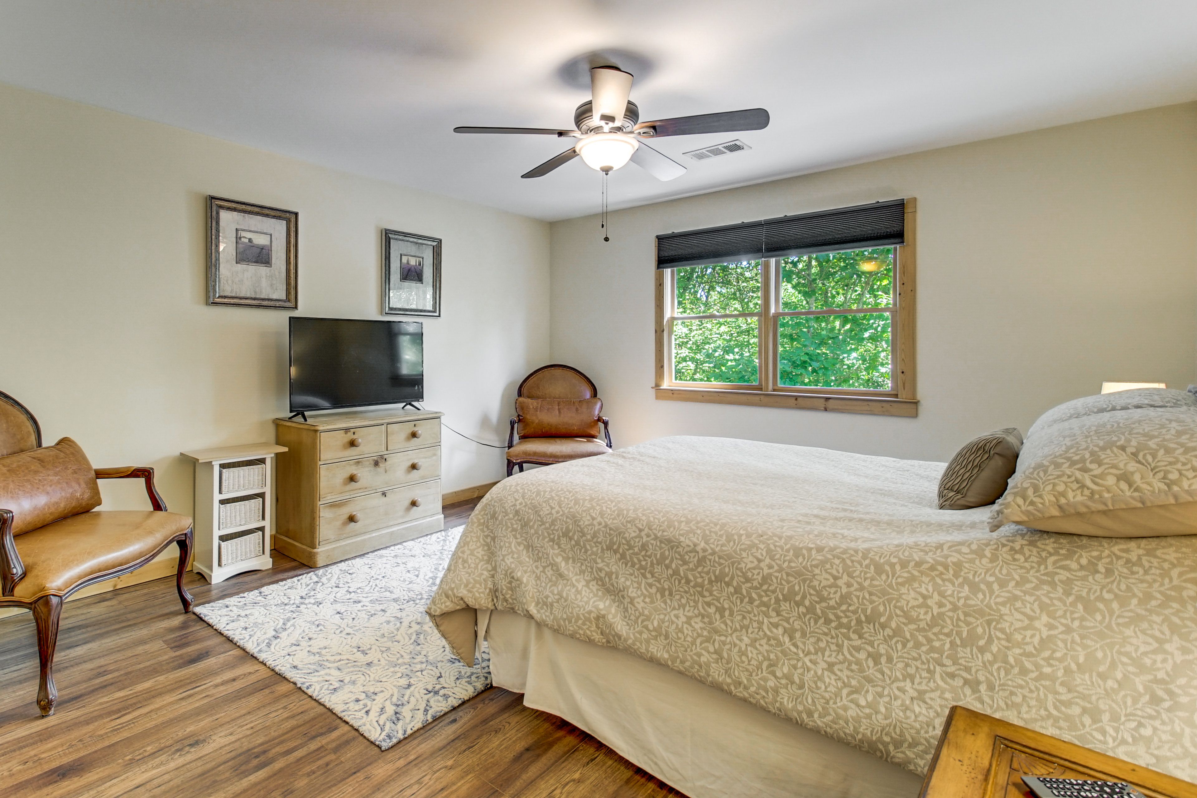 Bedroom 3 | Queen Bed | 2nd Floor