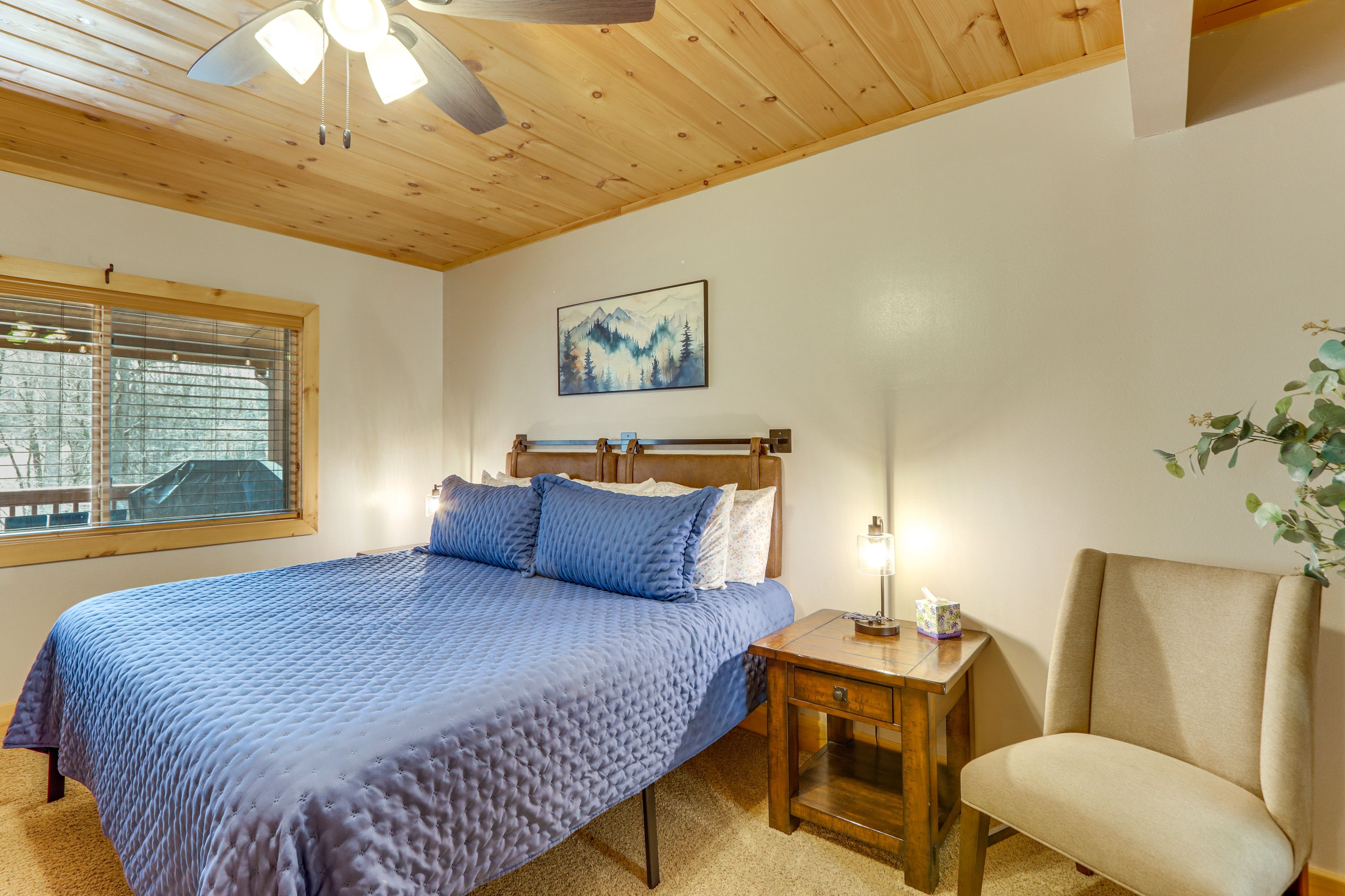 Bedroom 1 | King Bed | Main Level