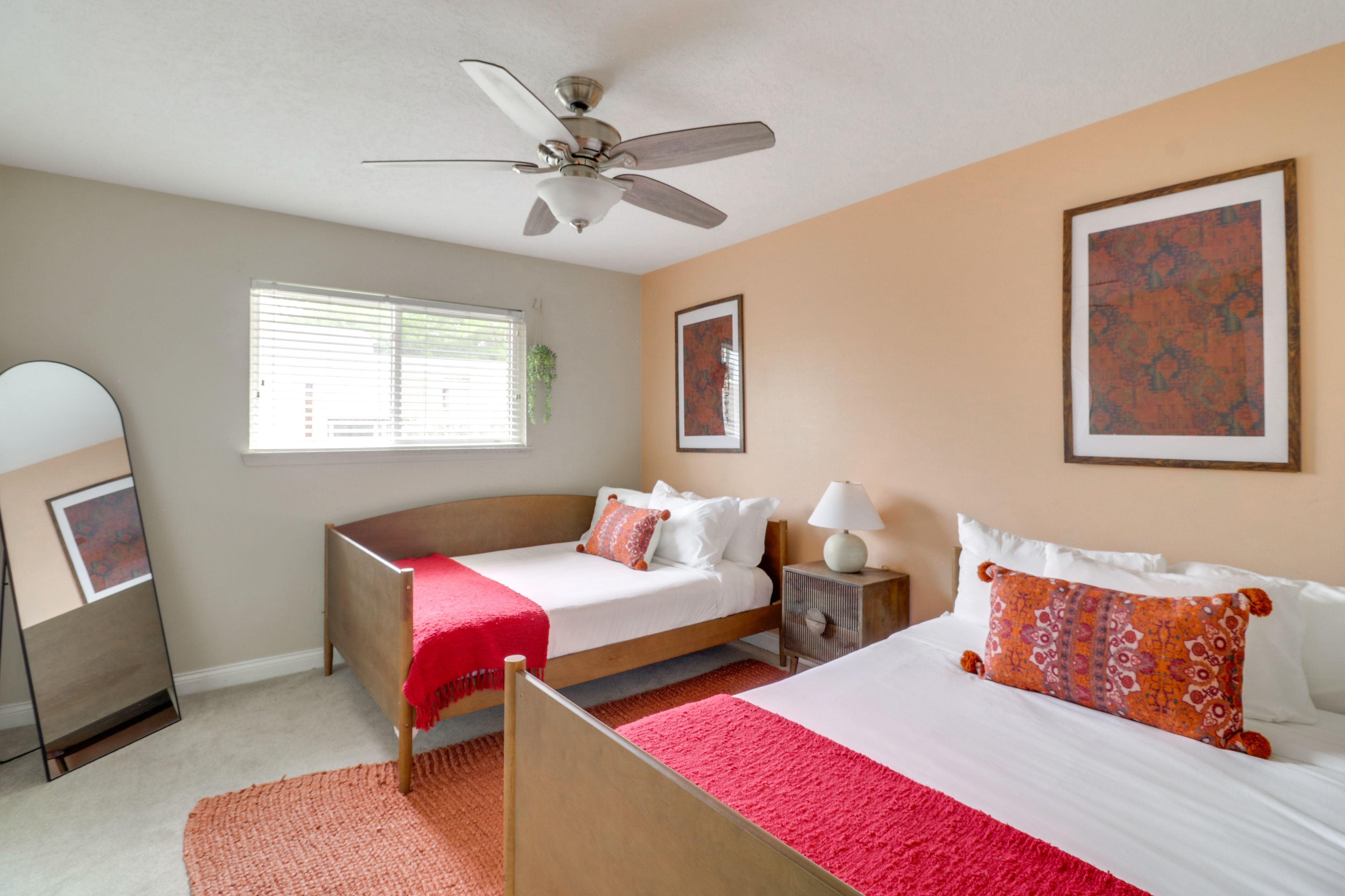 Bedroom 5 | 2 Queen Daybeds