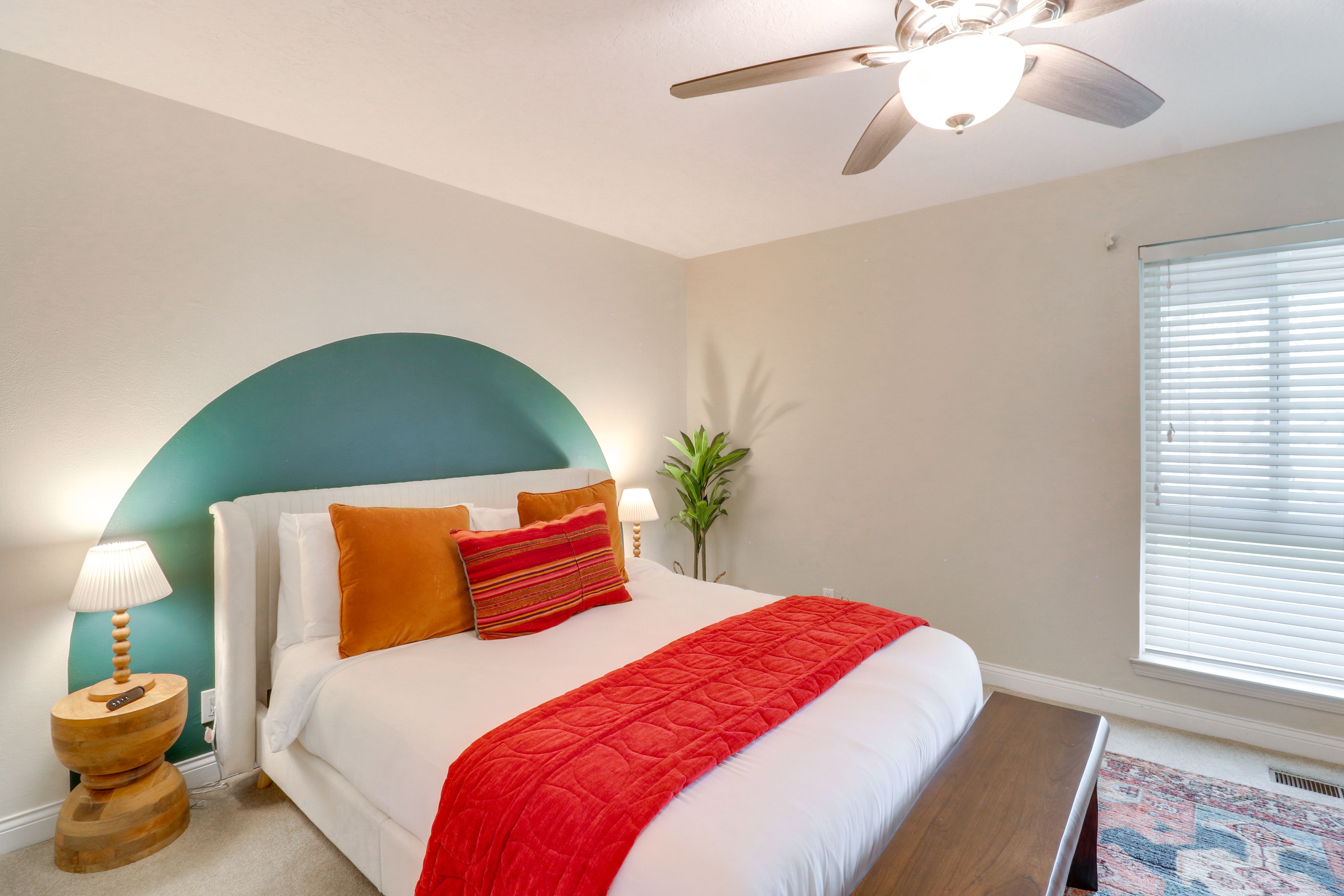 Bedroom 3 | Queen Bed